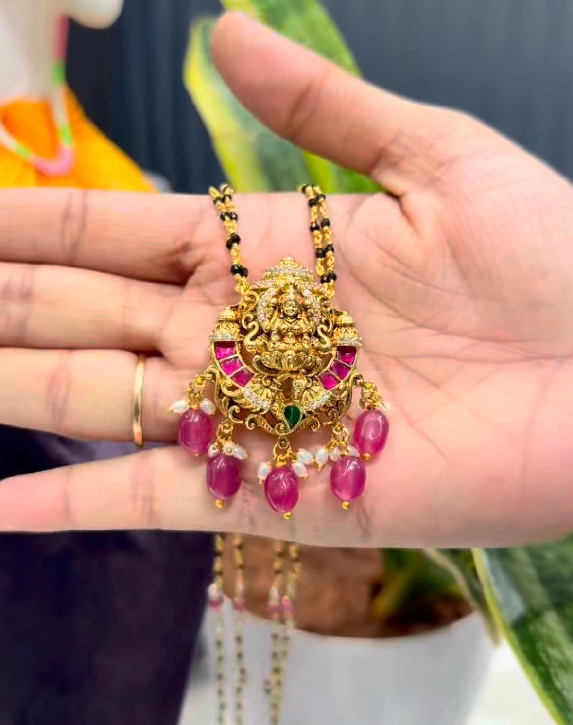 Beautiful Jadav Kundhan Lakshmidevi Pendent With Customised Blackbeads Chain (16-18inches)