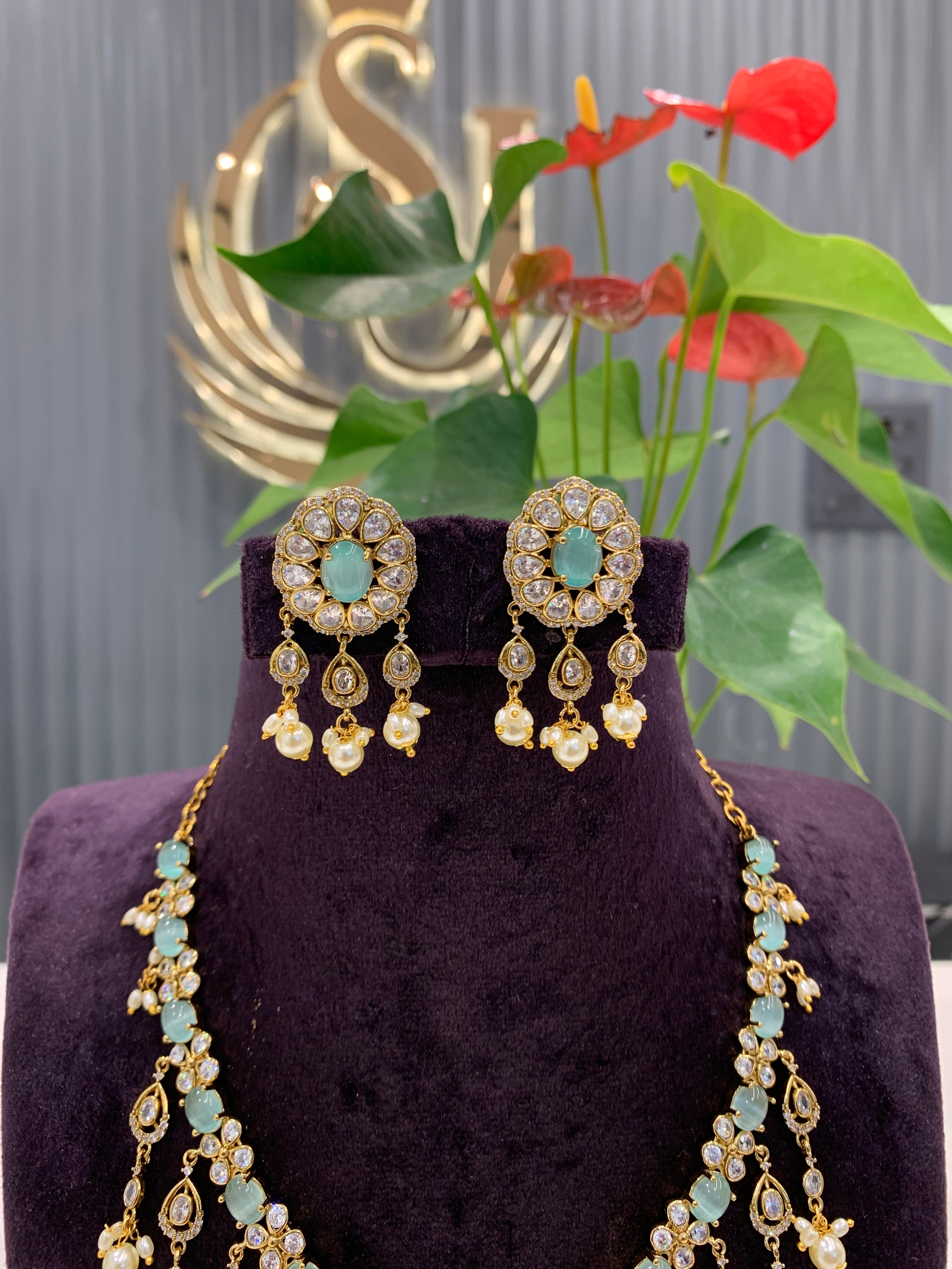 Beautiful party  wear necklace