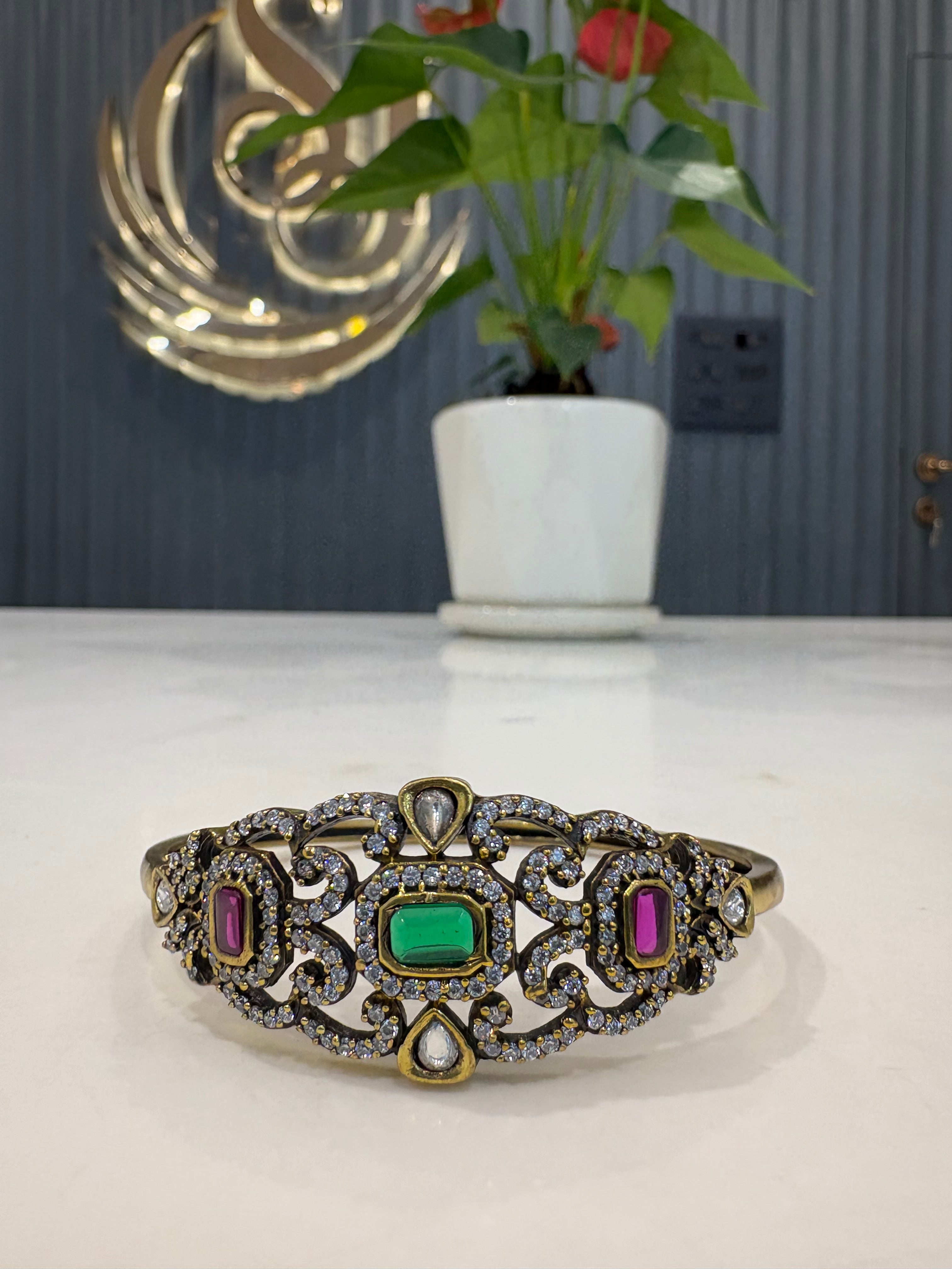 Beautiful kada bracelet mehandhi polish