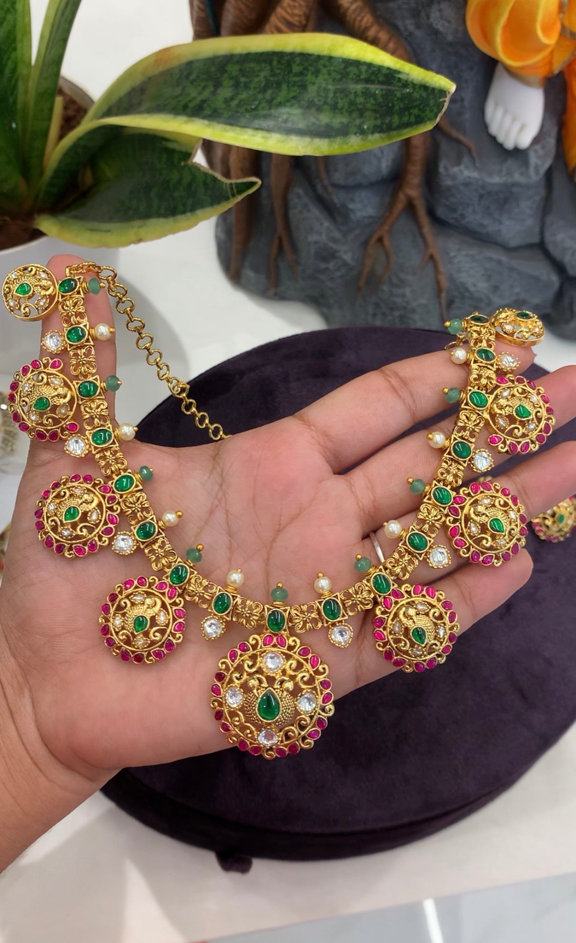 Jadav kundhan necklace