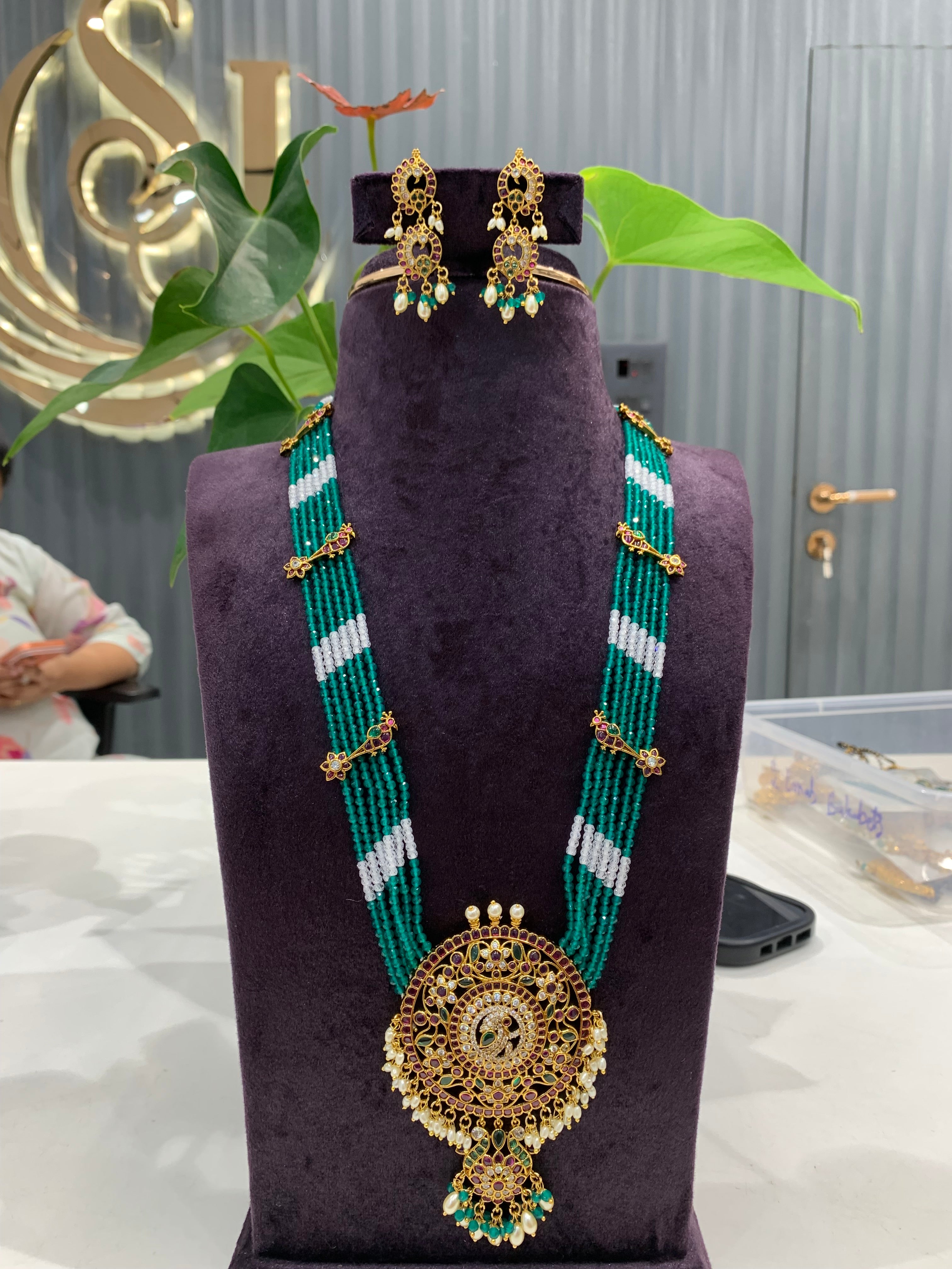Beautiful premium beads set
