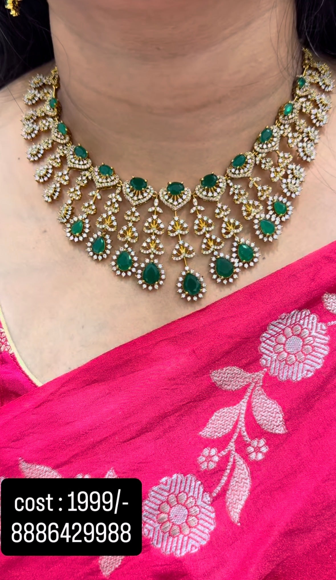 Beautiful party wear necklace