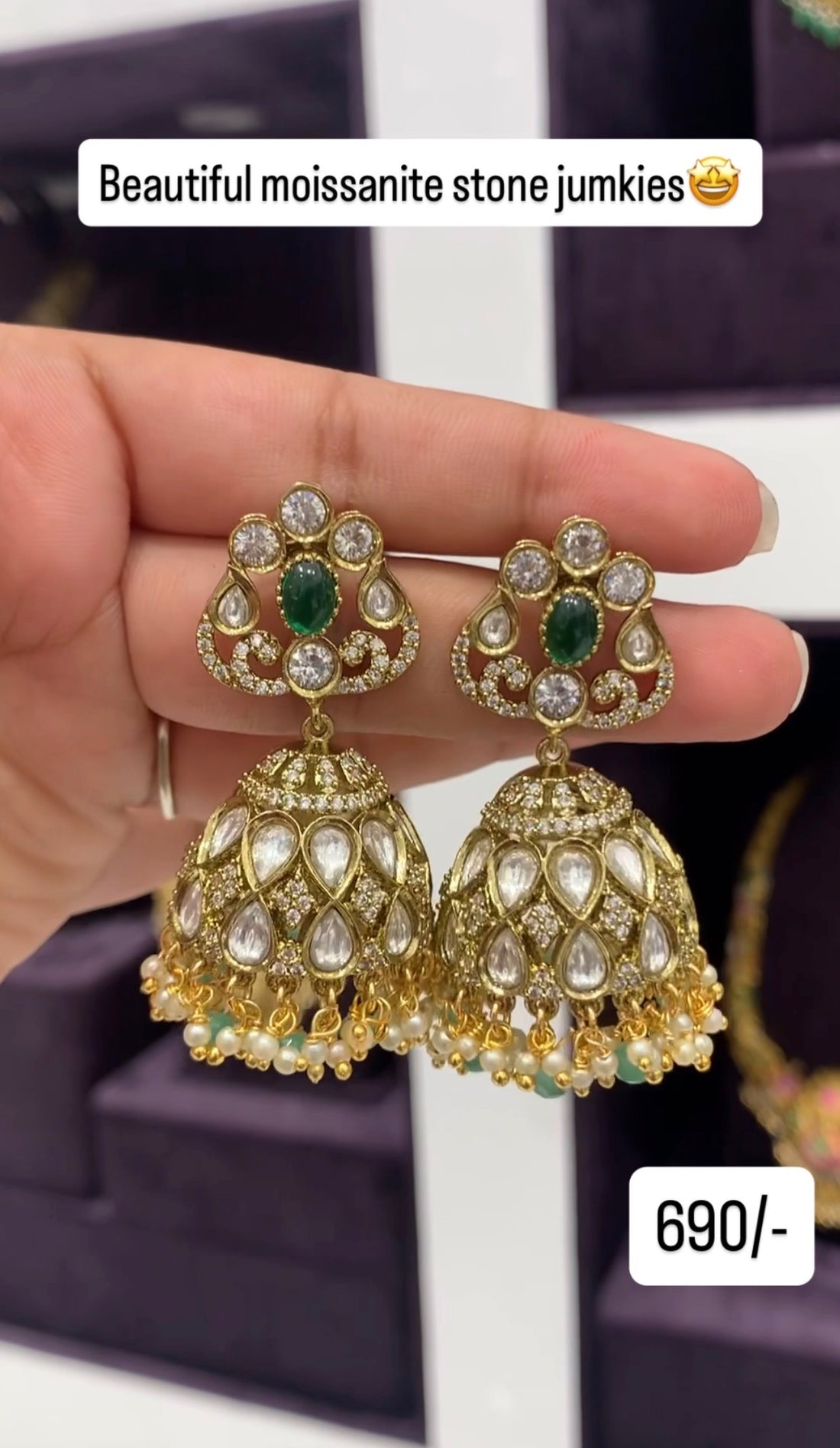 Beautiful moissanite jumkies
