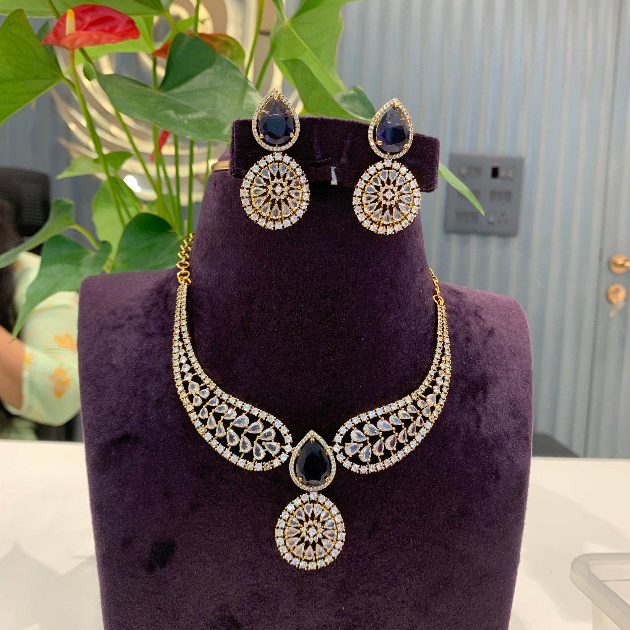 Beautiful trendy kanti neckset