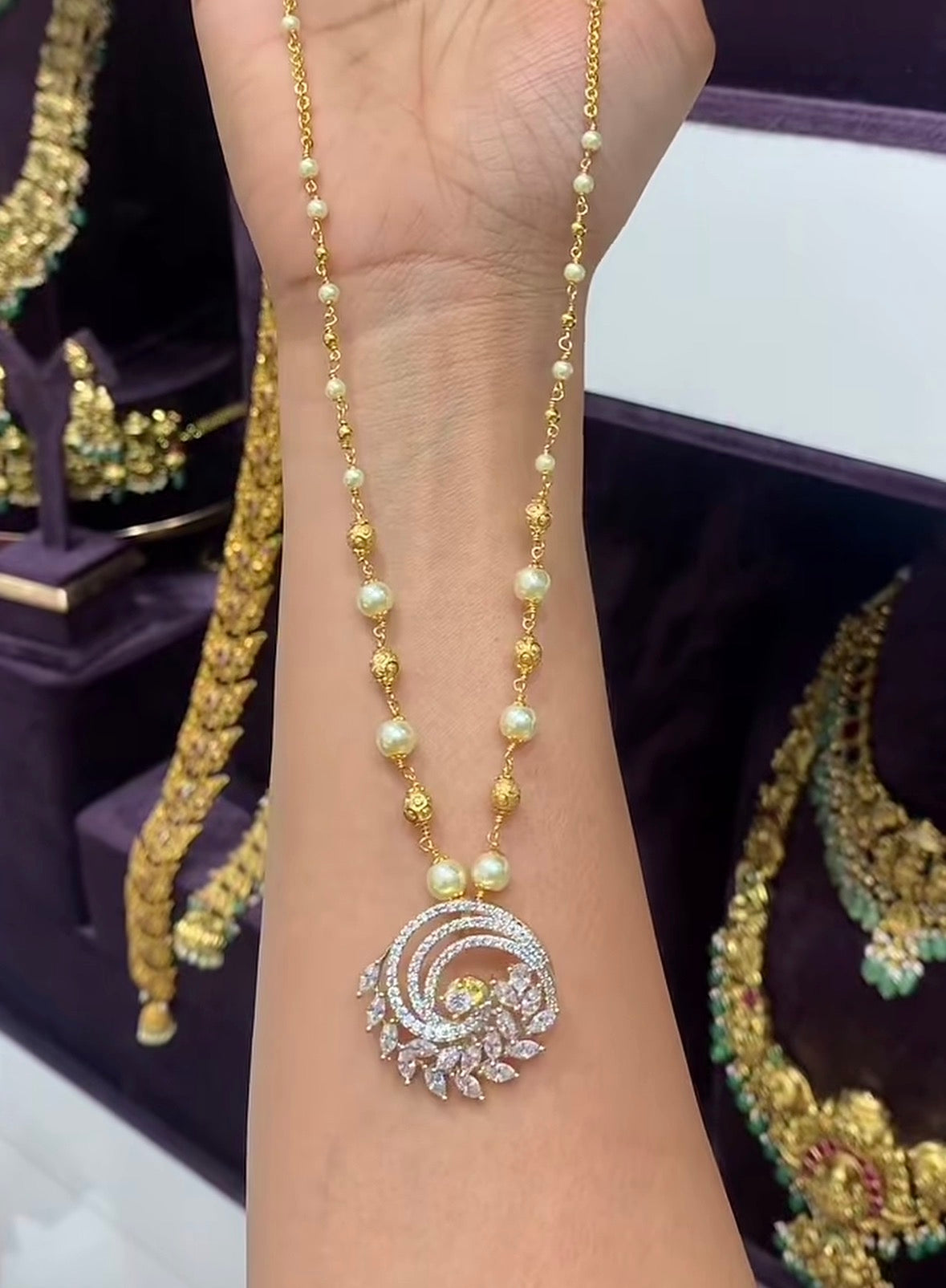 Beautiful Pendent set