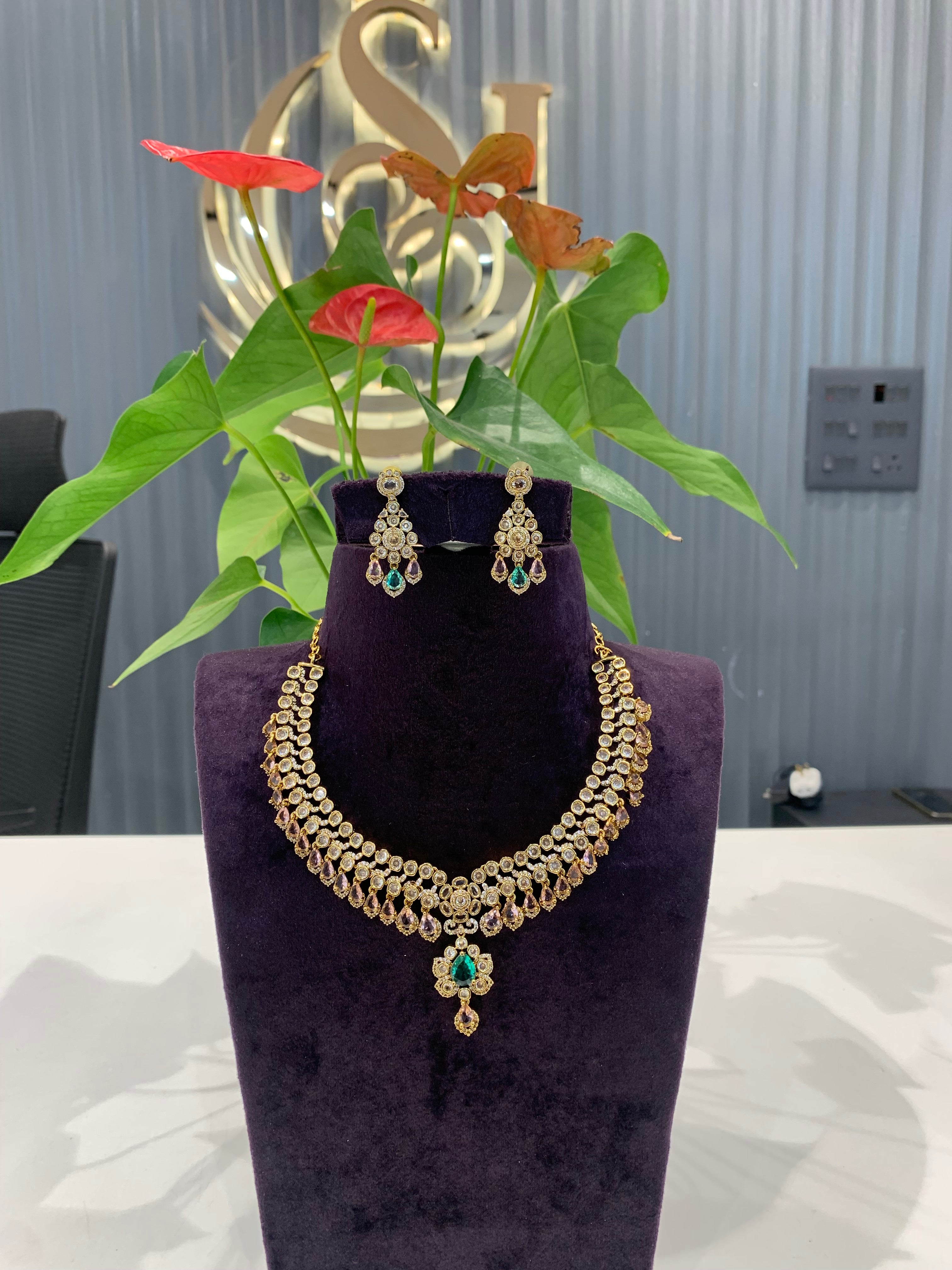 Beautiful trendy necklace