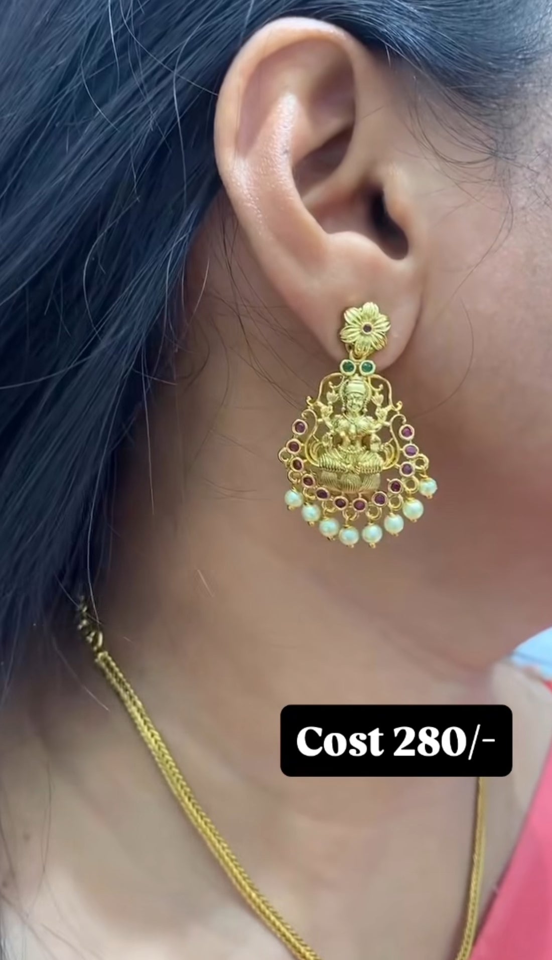 Beautiful simple necklace