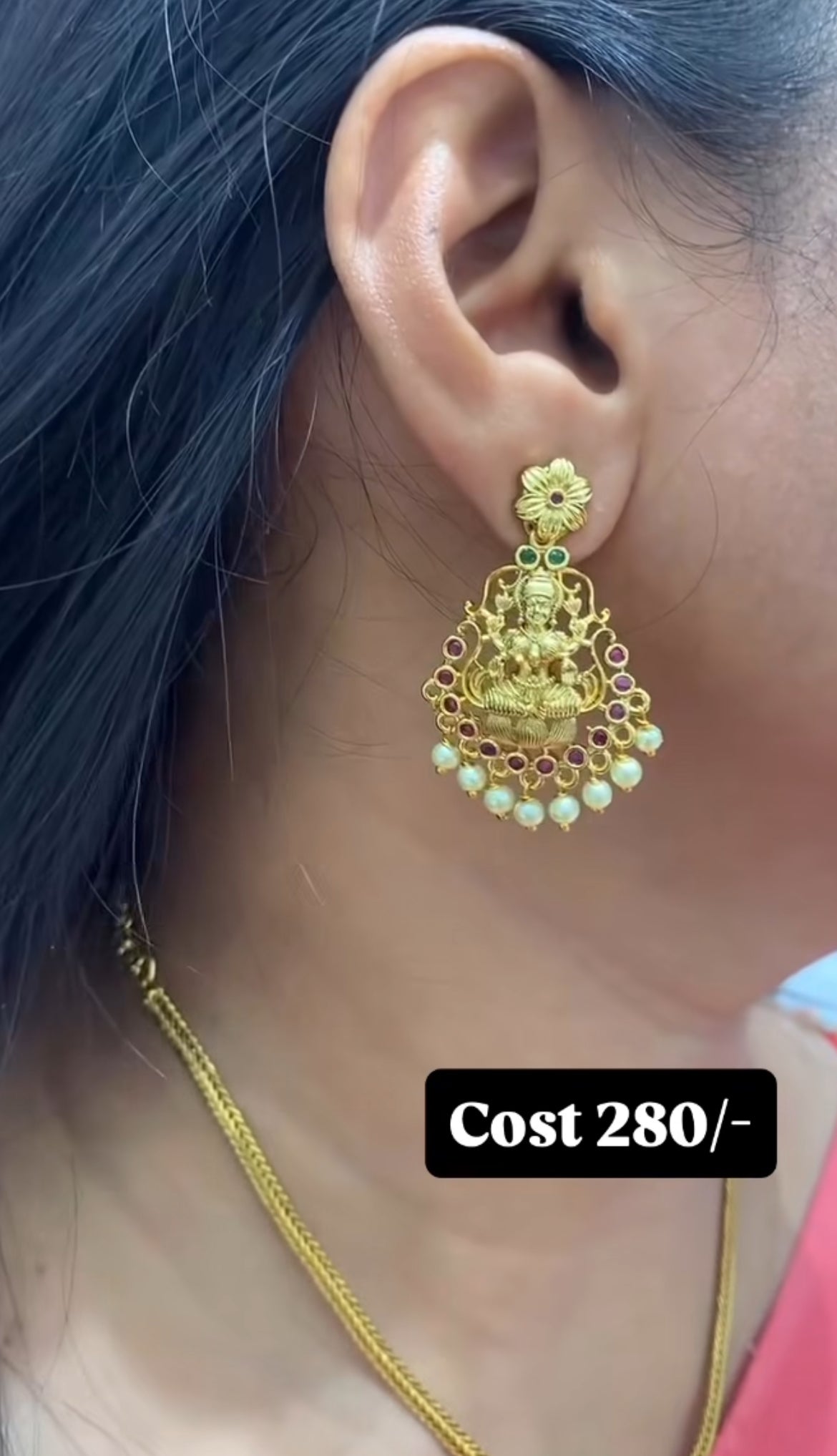 Beautiful simple necklace