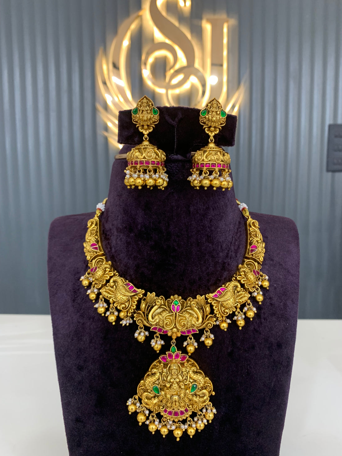 Beautiful Jadhav premium necklace