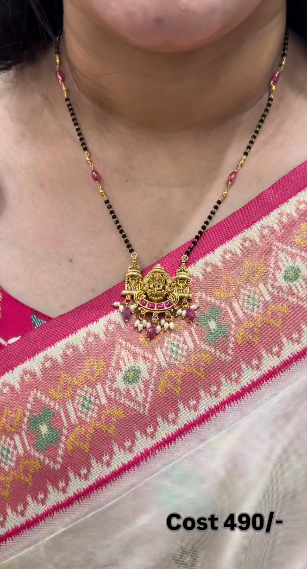 Beautiful jadav locket blackbeads