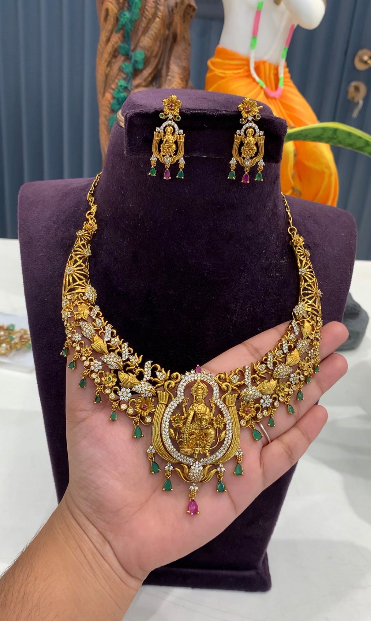 Beautiful traditional nakshi necklace with green drops