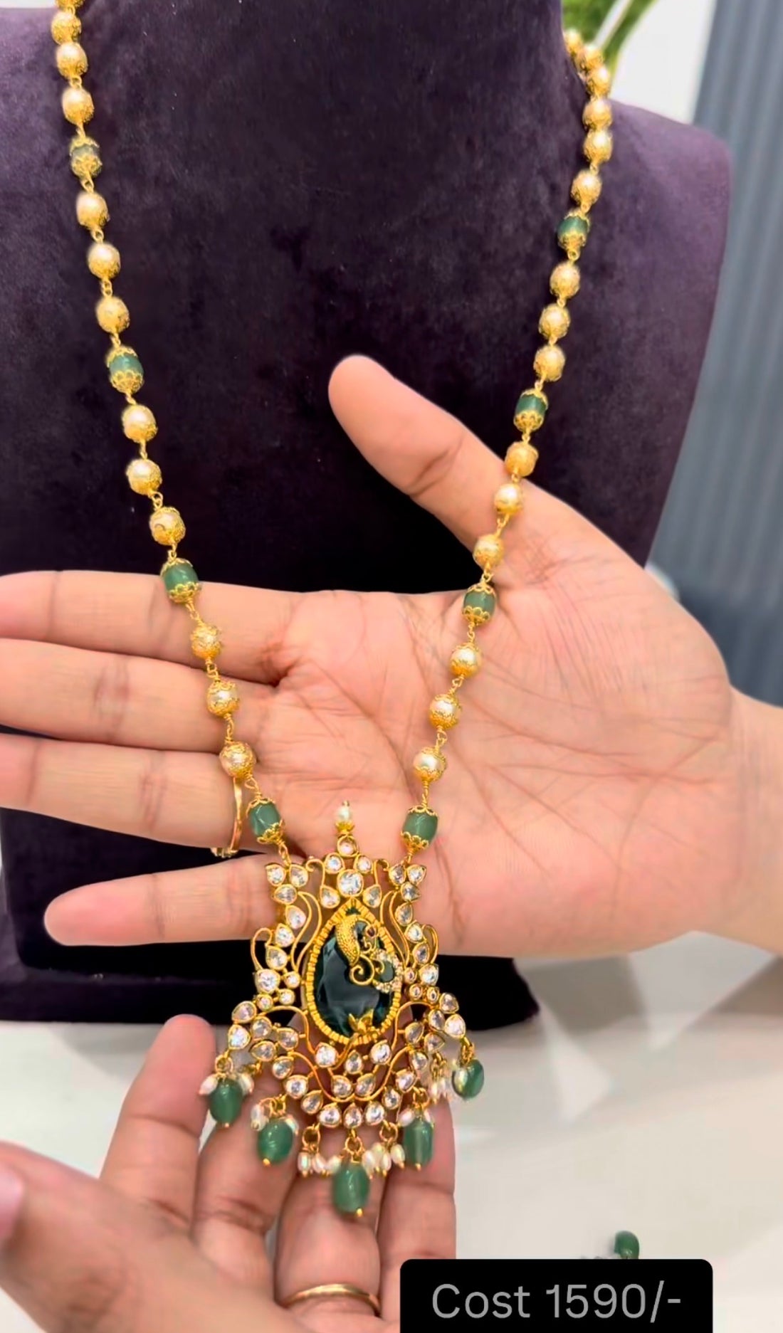 Beautiful customised beads set 20-22 inchs