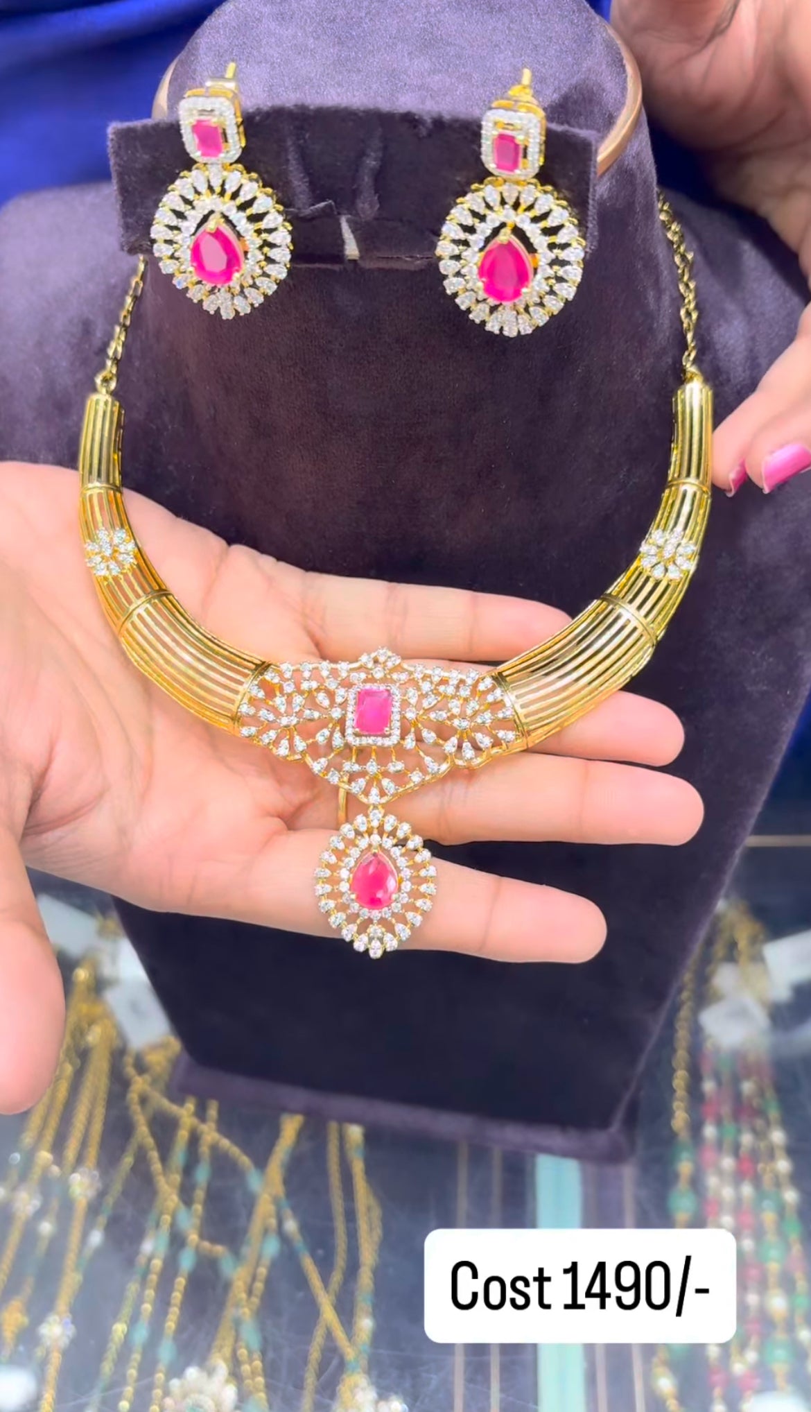 Beautiful GJ Kanti style necklace