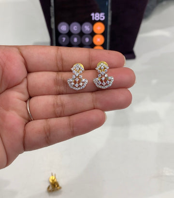 Beautiful GJ studs @ashadam offer