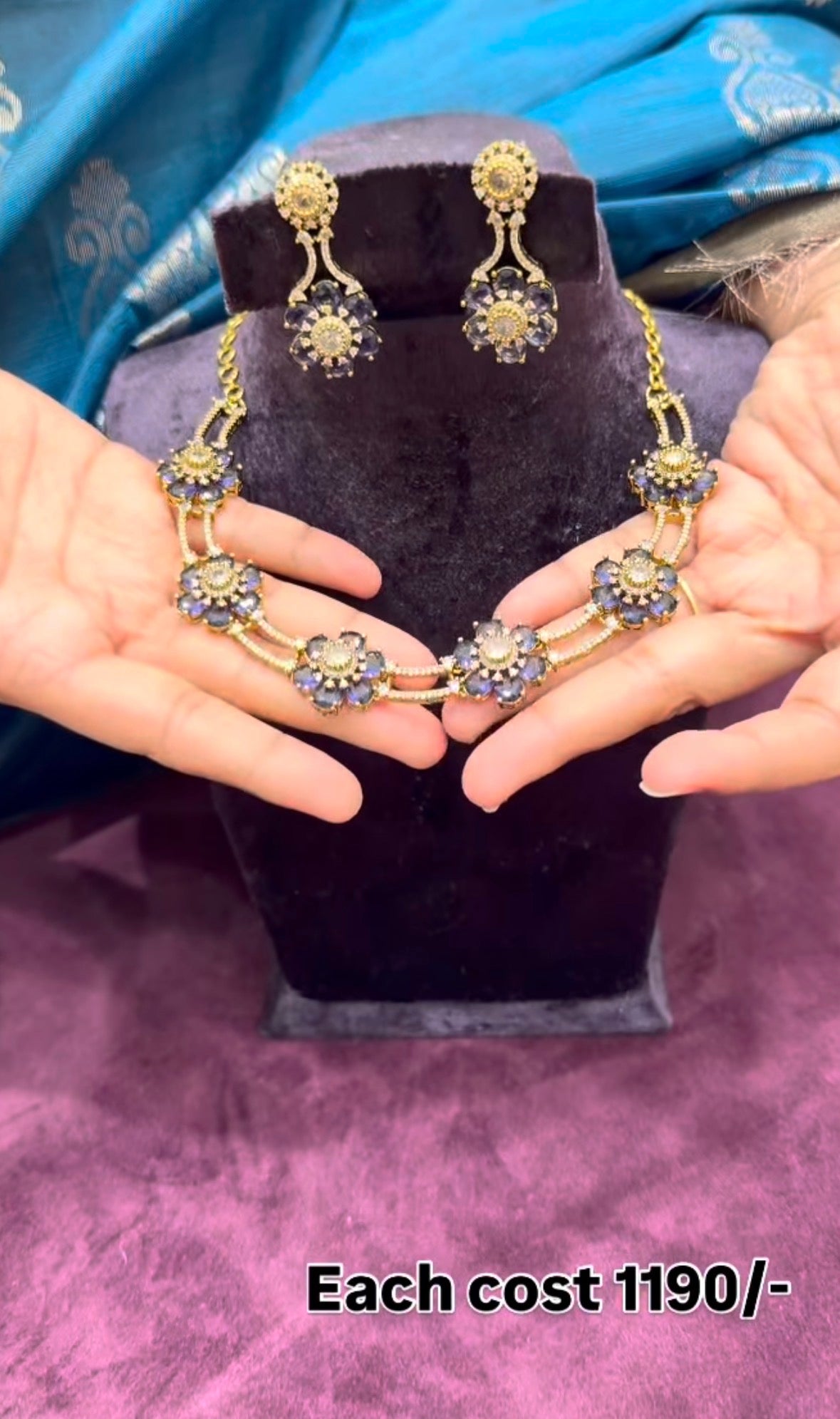 Beautiful party wear Necklace