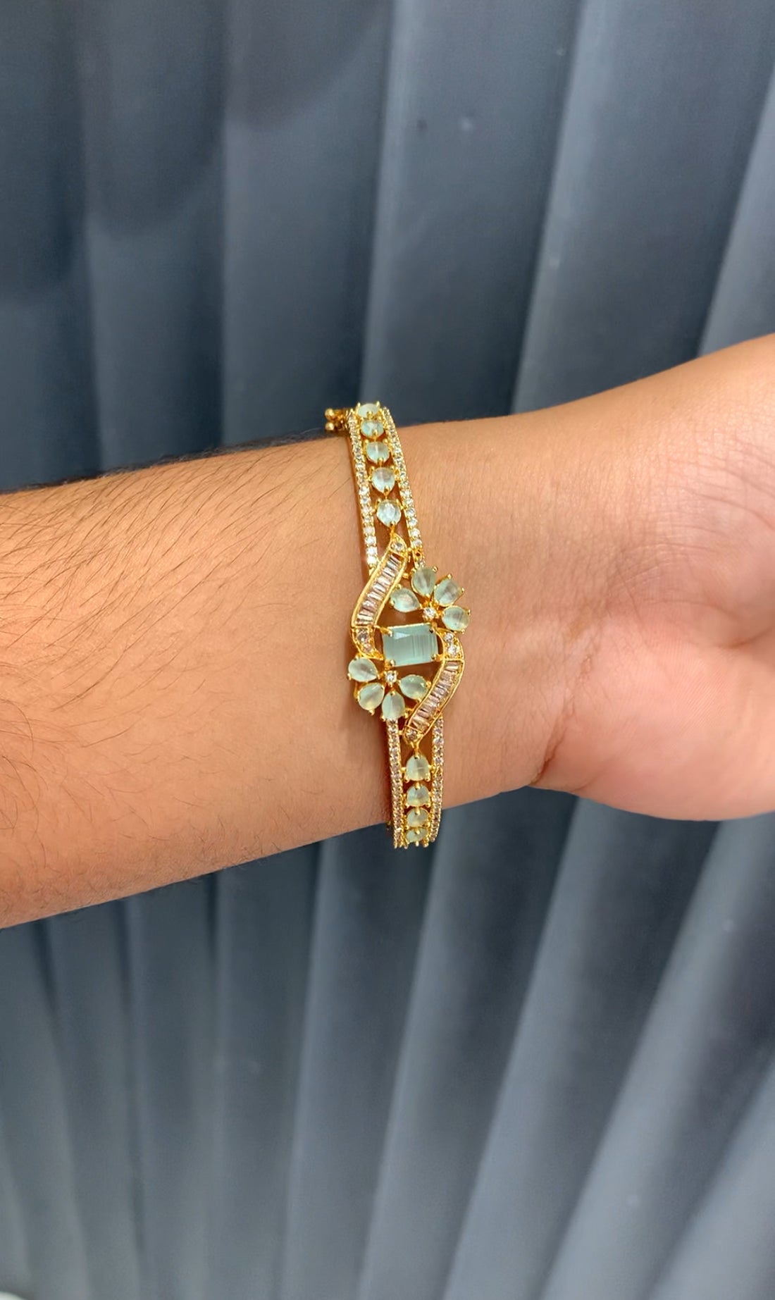 Beautiful bracelet free size