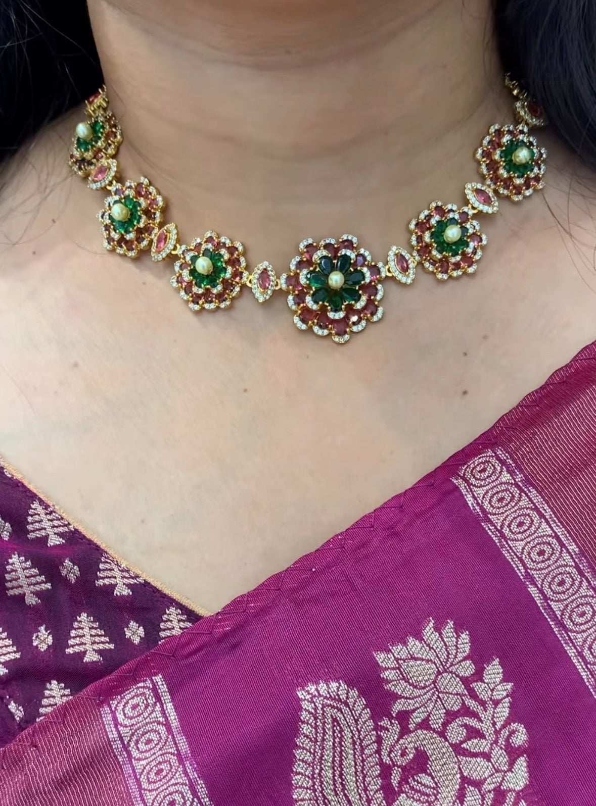 Beautiful party wear necklace