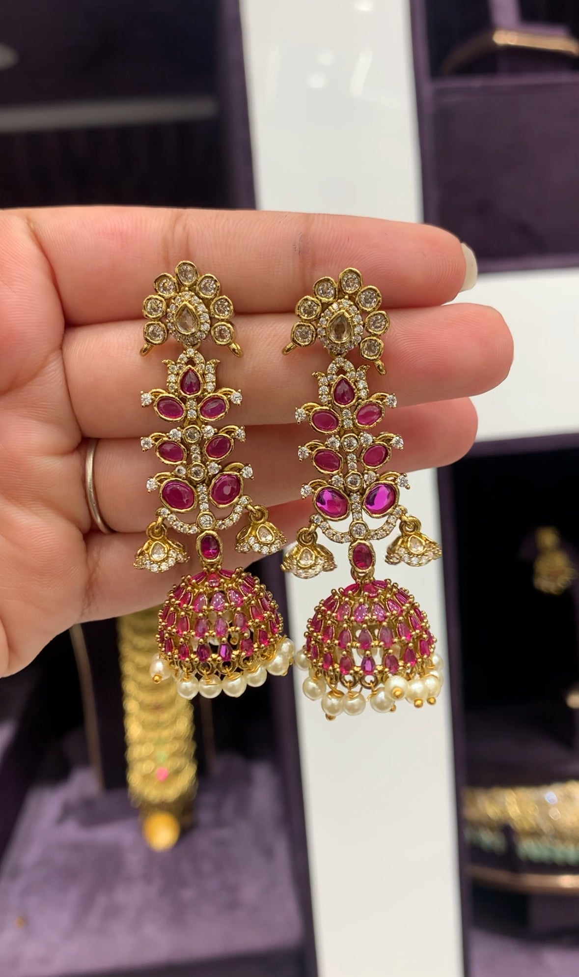 Beautiful jumkies