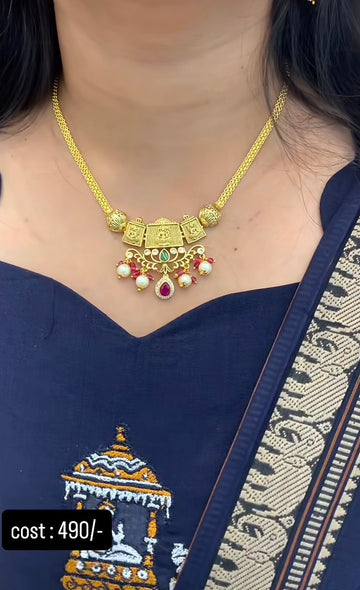 Beautiful mini chocker set