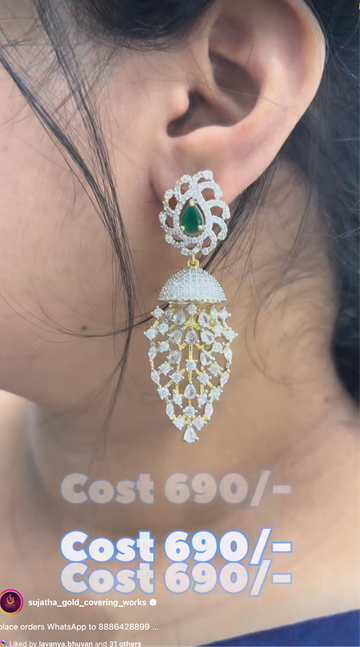 Beautiful earrings green stone