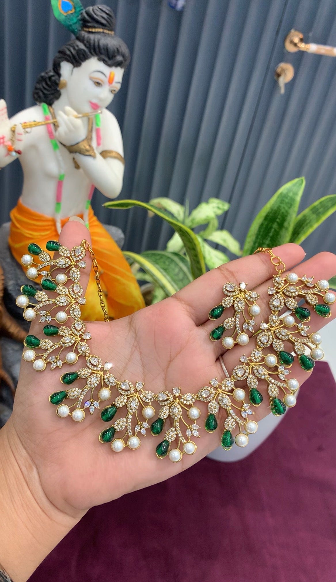 Beautiful party wear necklace @offer price