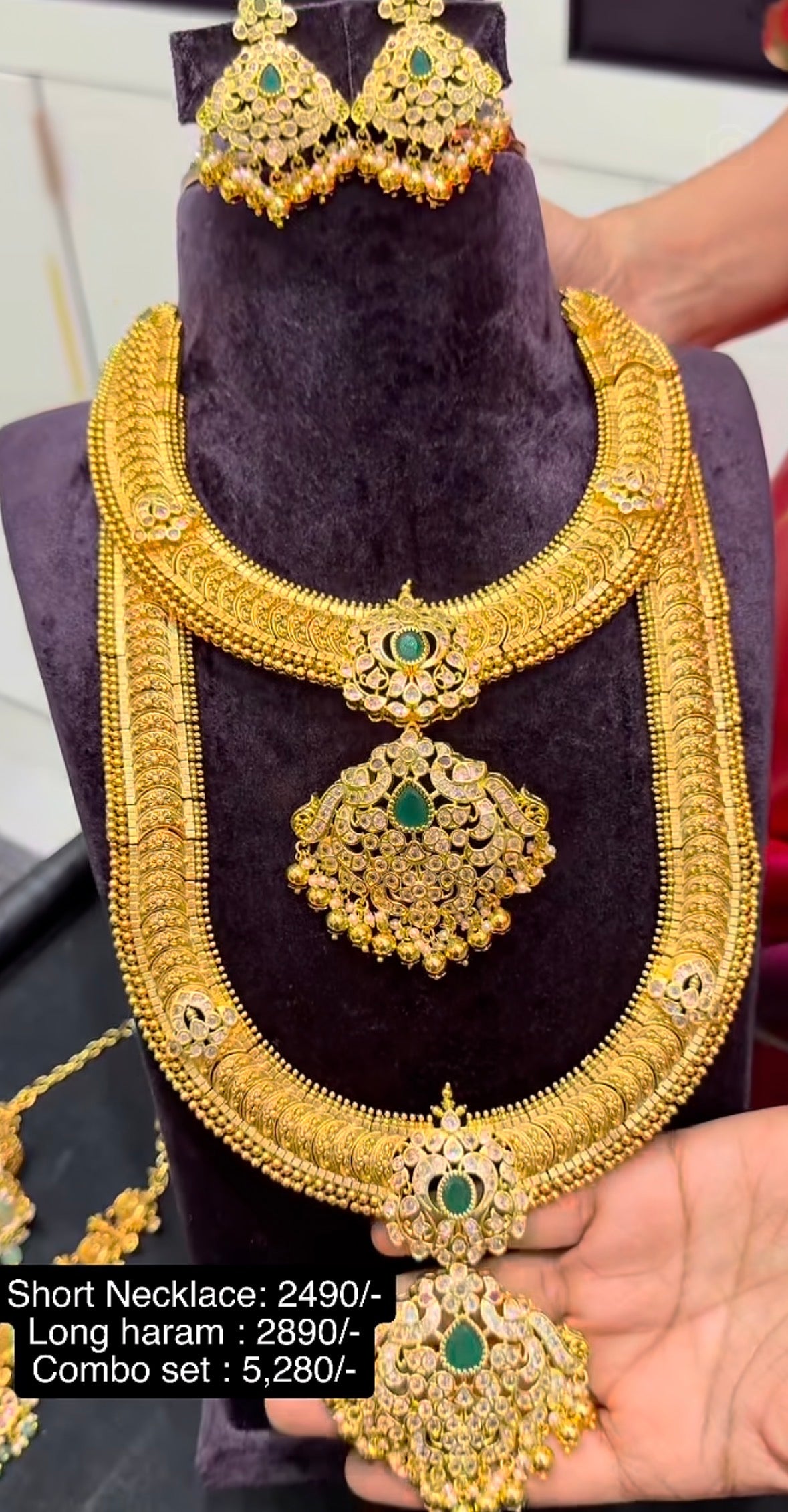 Beautiful kasula combo with 1 set of earrings
