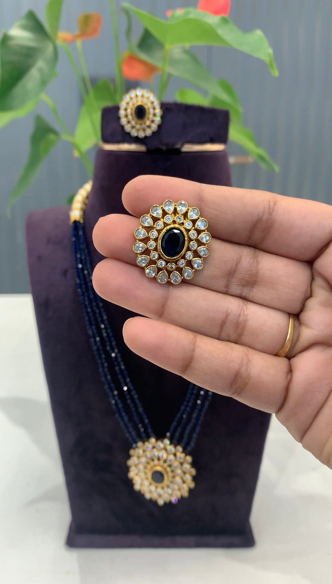 Beautiful Loket set with beads