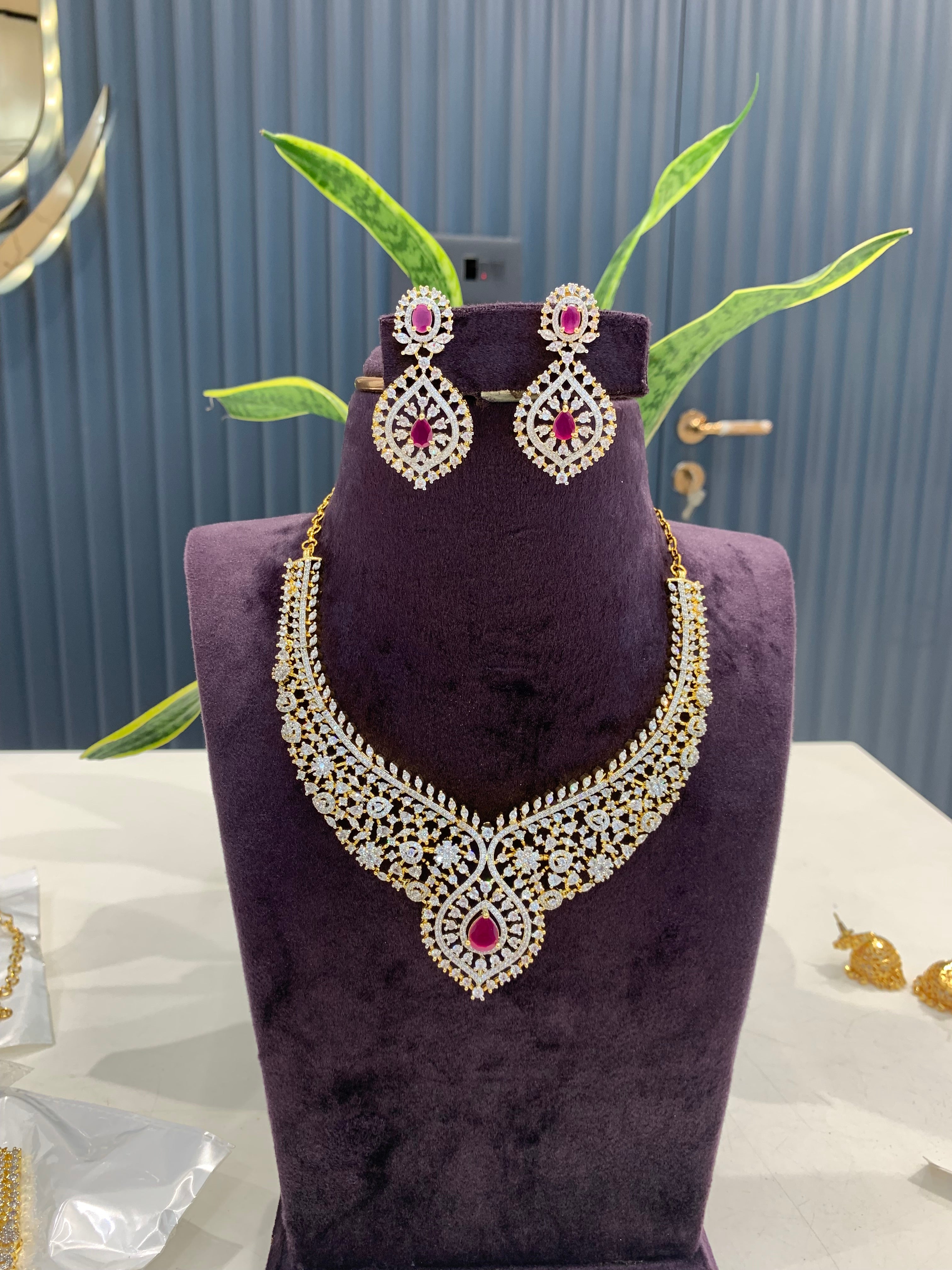 Beautiful Chocker