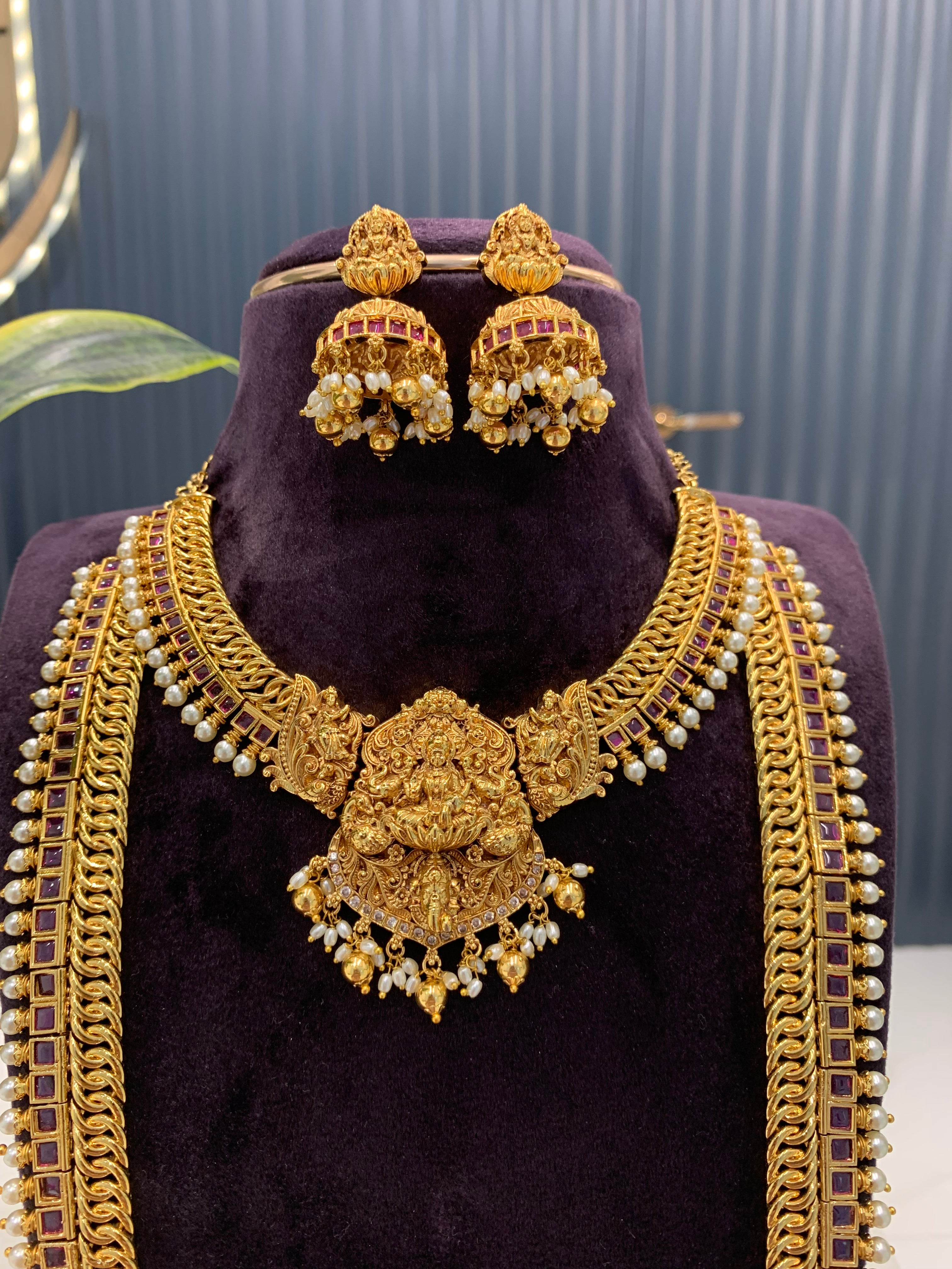 Beautiful Nakshi Jilebi Combo set with one set of Jumkis
