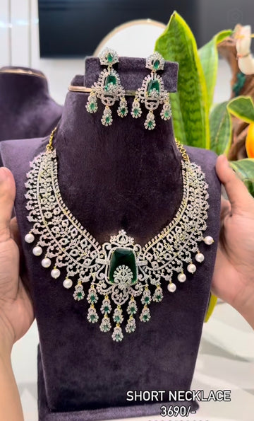 Beautiful GJ polish heavy necklace