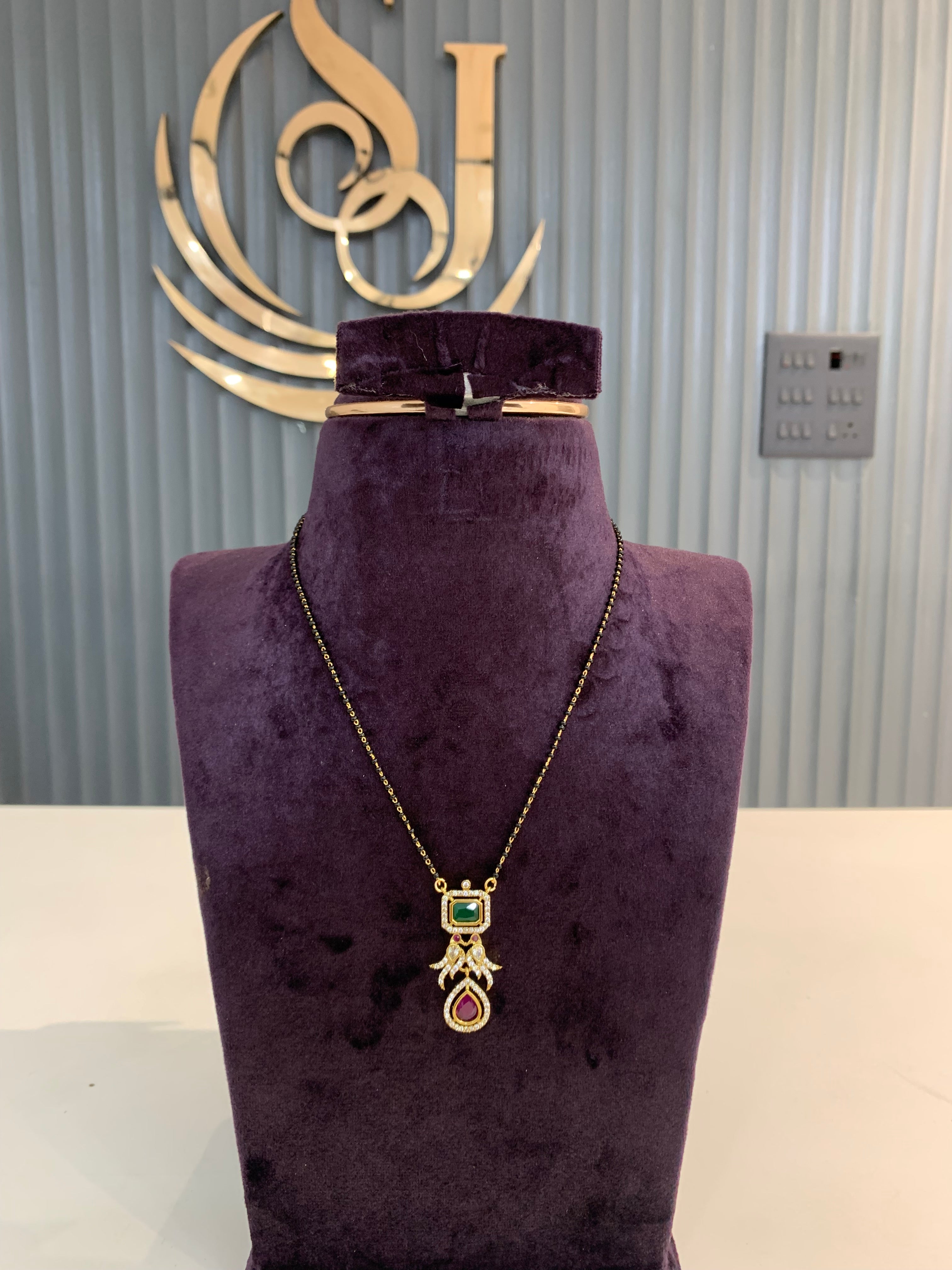 Beautiful black beads 18’inches