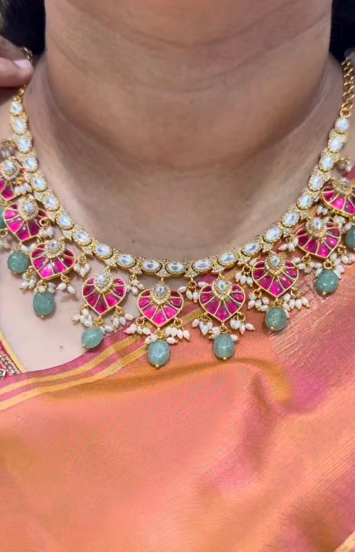 Beautiful jadav necklace