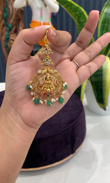 Beautiful customised nakshi tikka