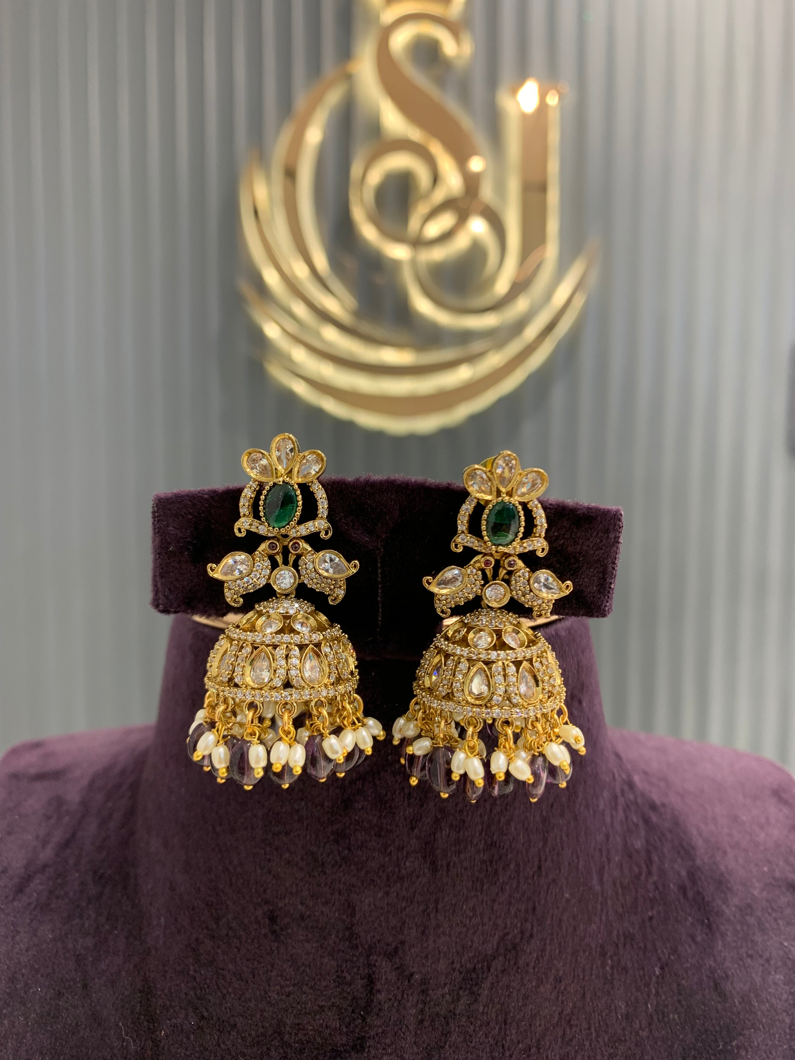 Beautiful jumkies