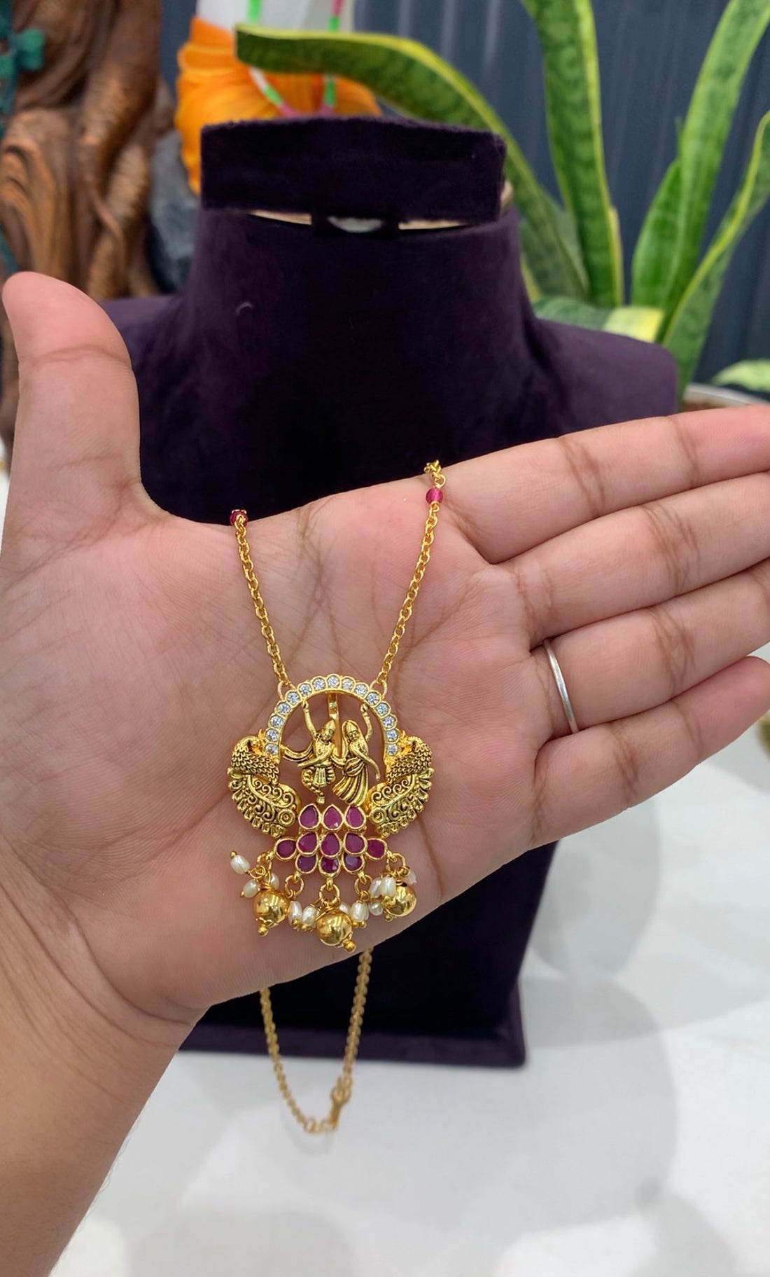 Beautiful Radhakrisha pendant set chain