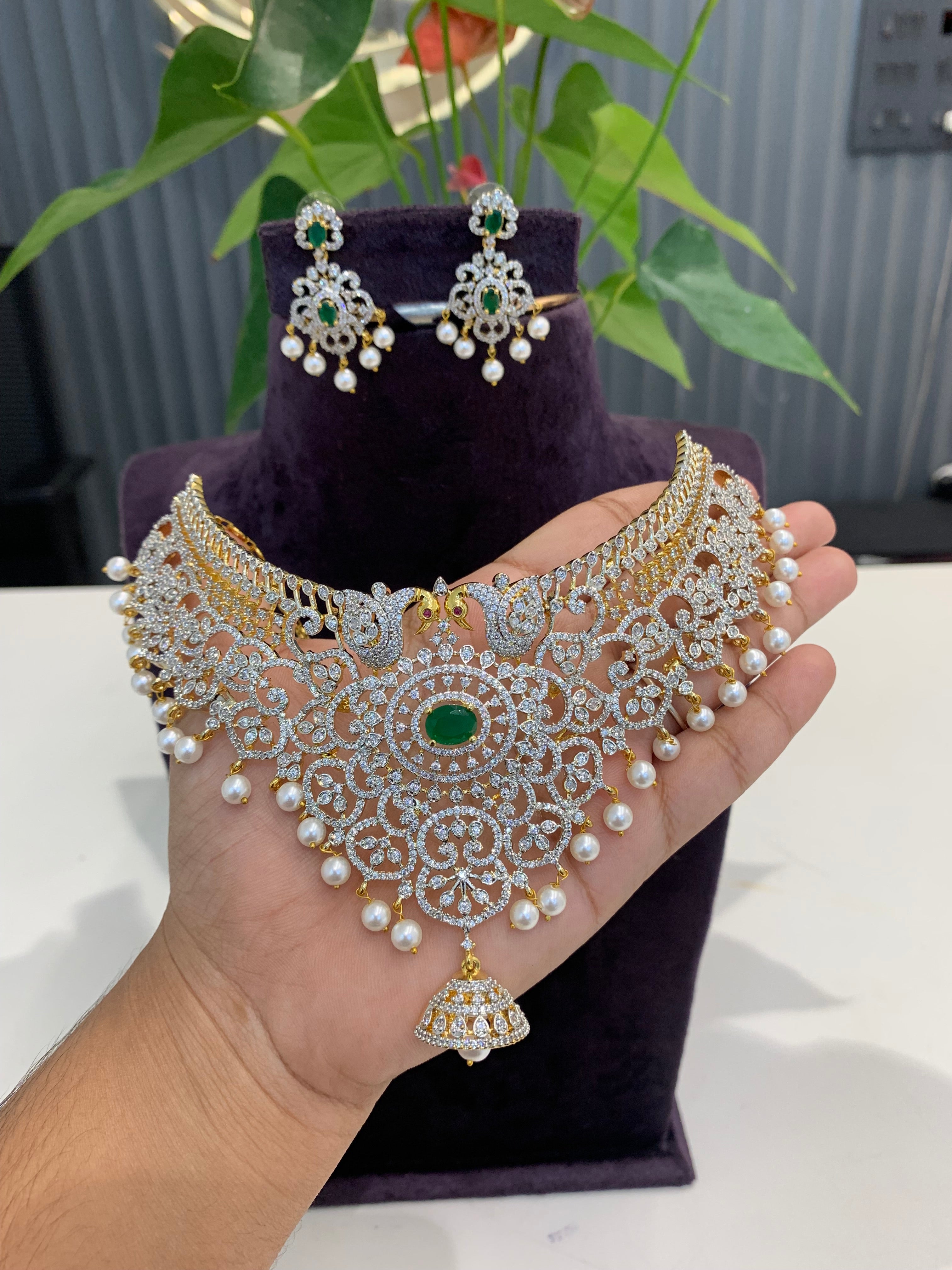 Beautiful GJ chocker