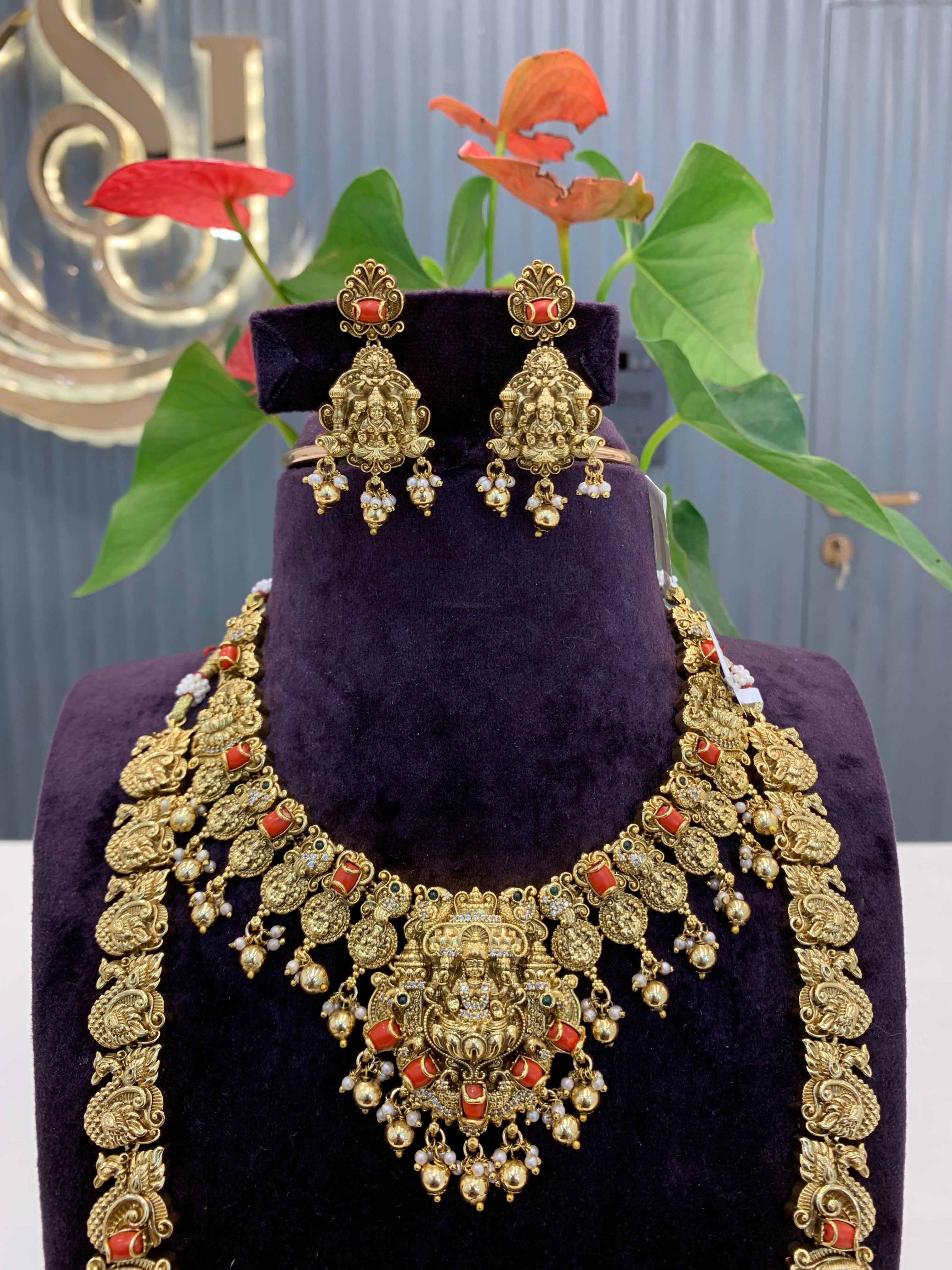 Beautiful combo coral set