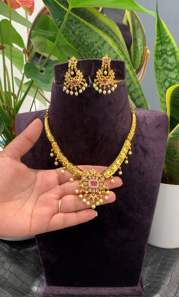 Beautiful kanti style necklace