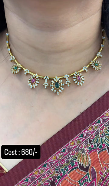 Beautiful kanti pattern necklace
