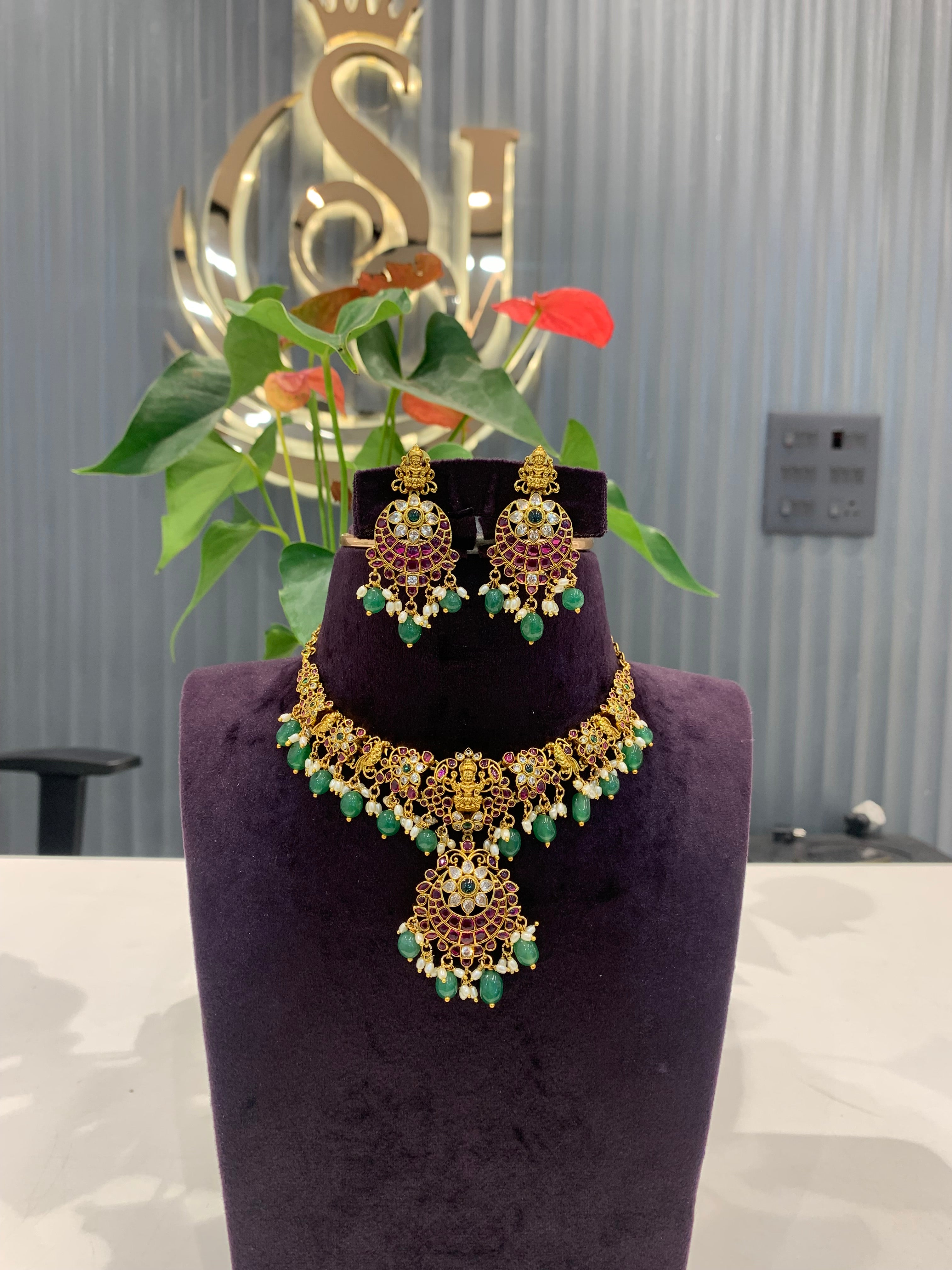 Beautiful customised trendy necklace