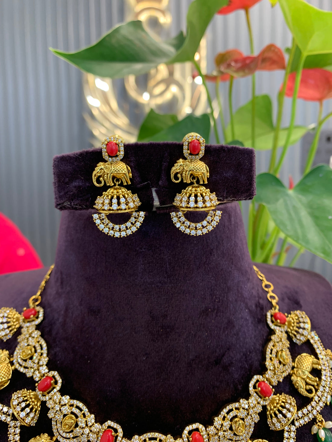 Beautiful pagadam chocker