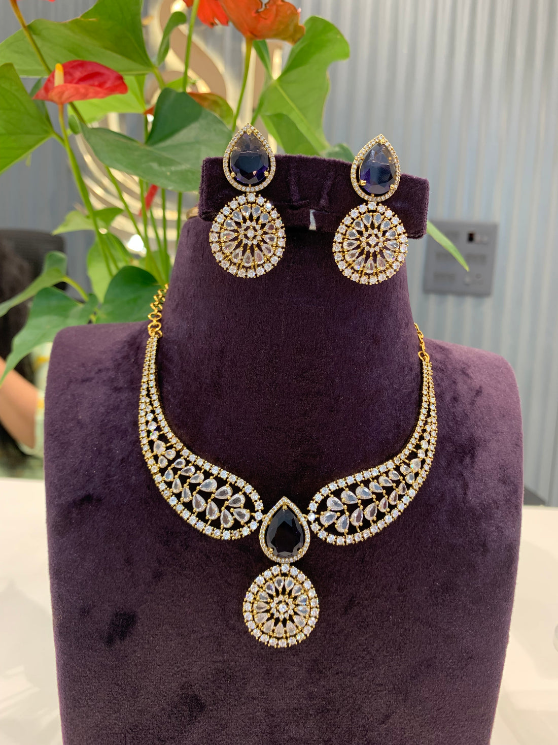 Beautiful trendy kanti neckset