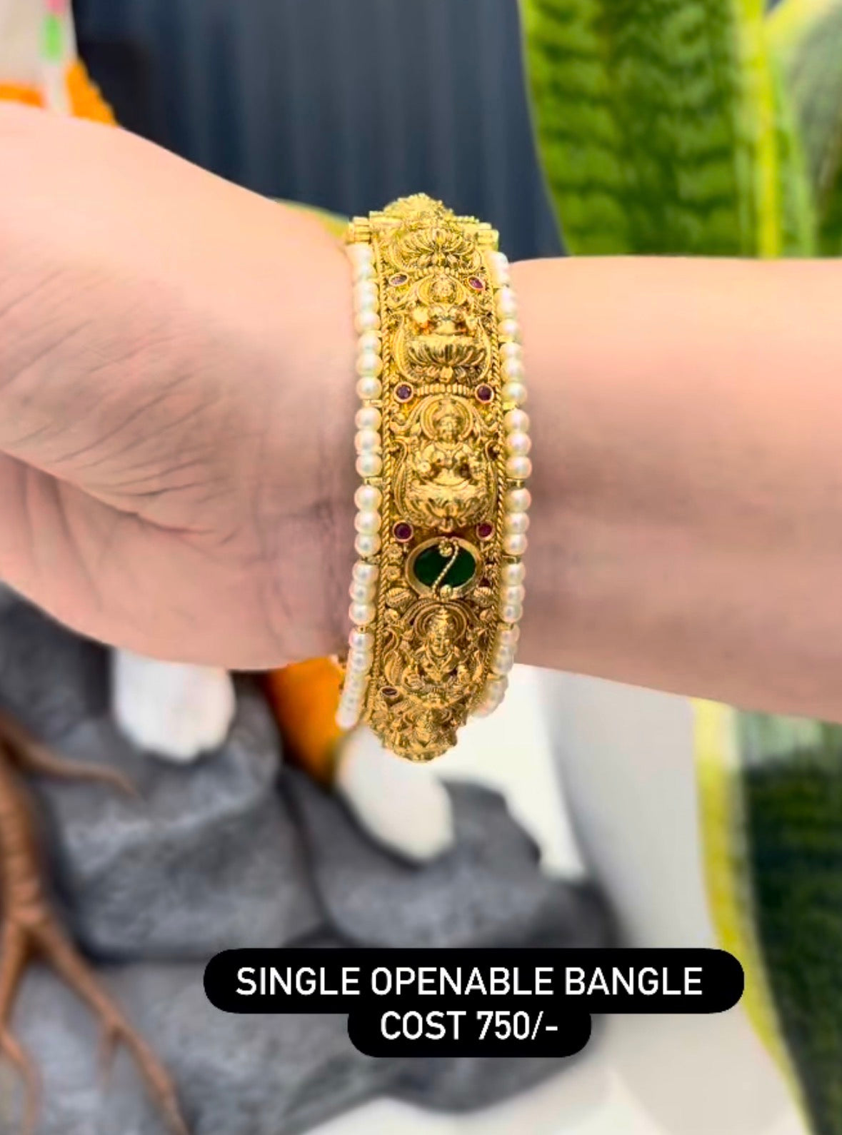 Beautiful single Openable Bangle