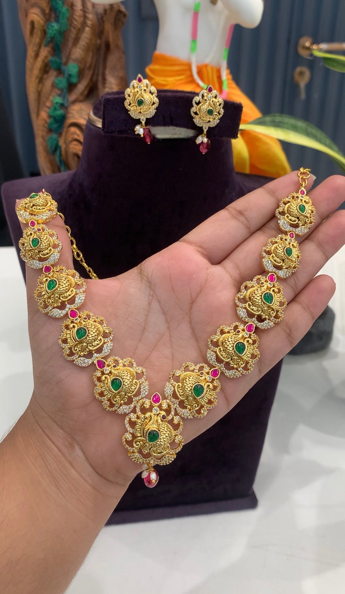 Beautiful Jadhav necklace