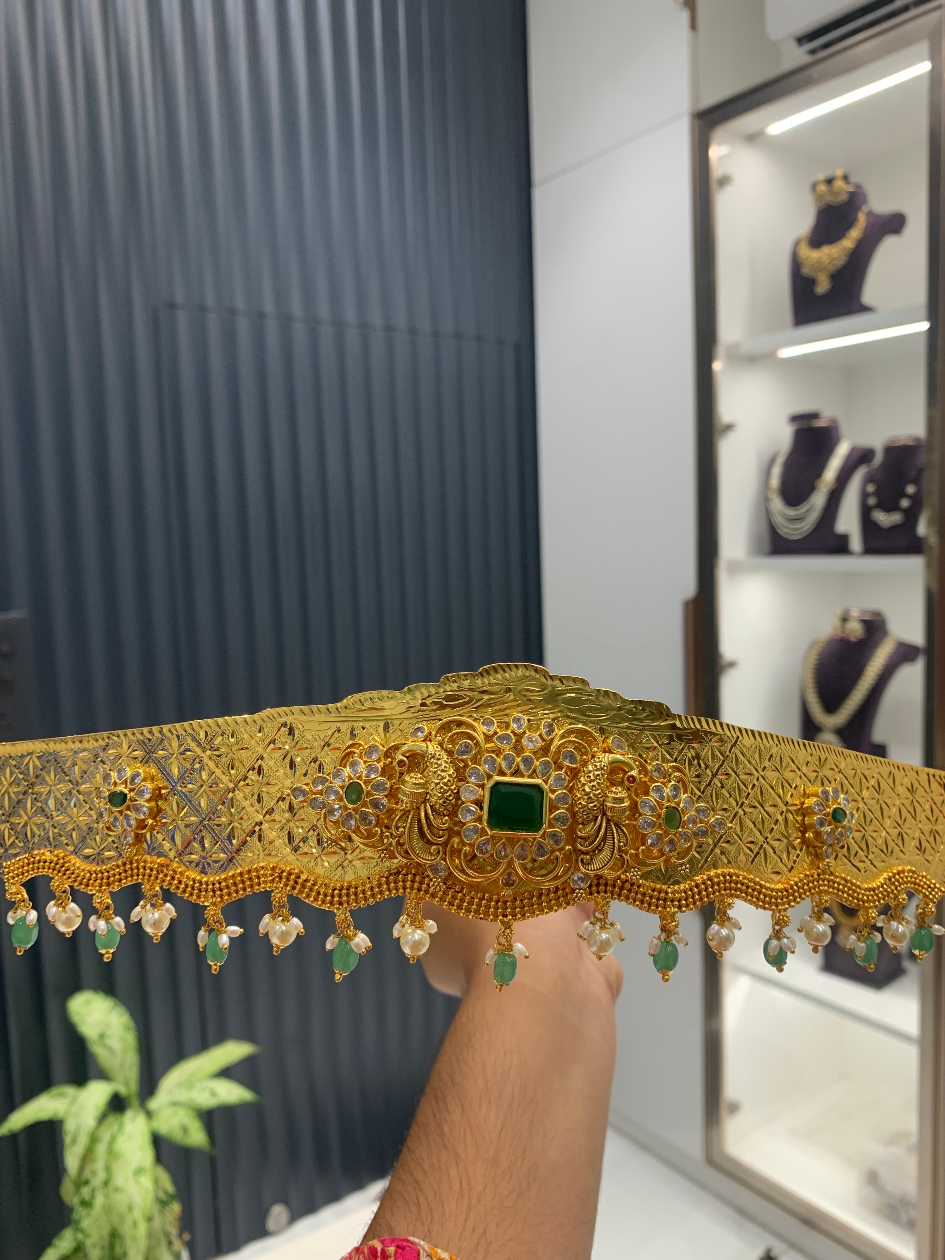 Beautiful Adult Vaddanam (With God module)
