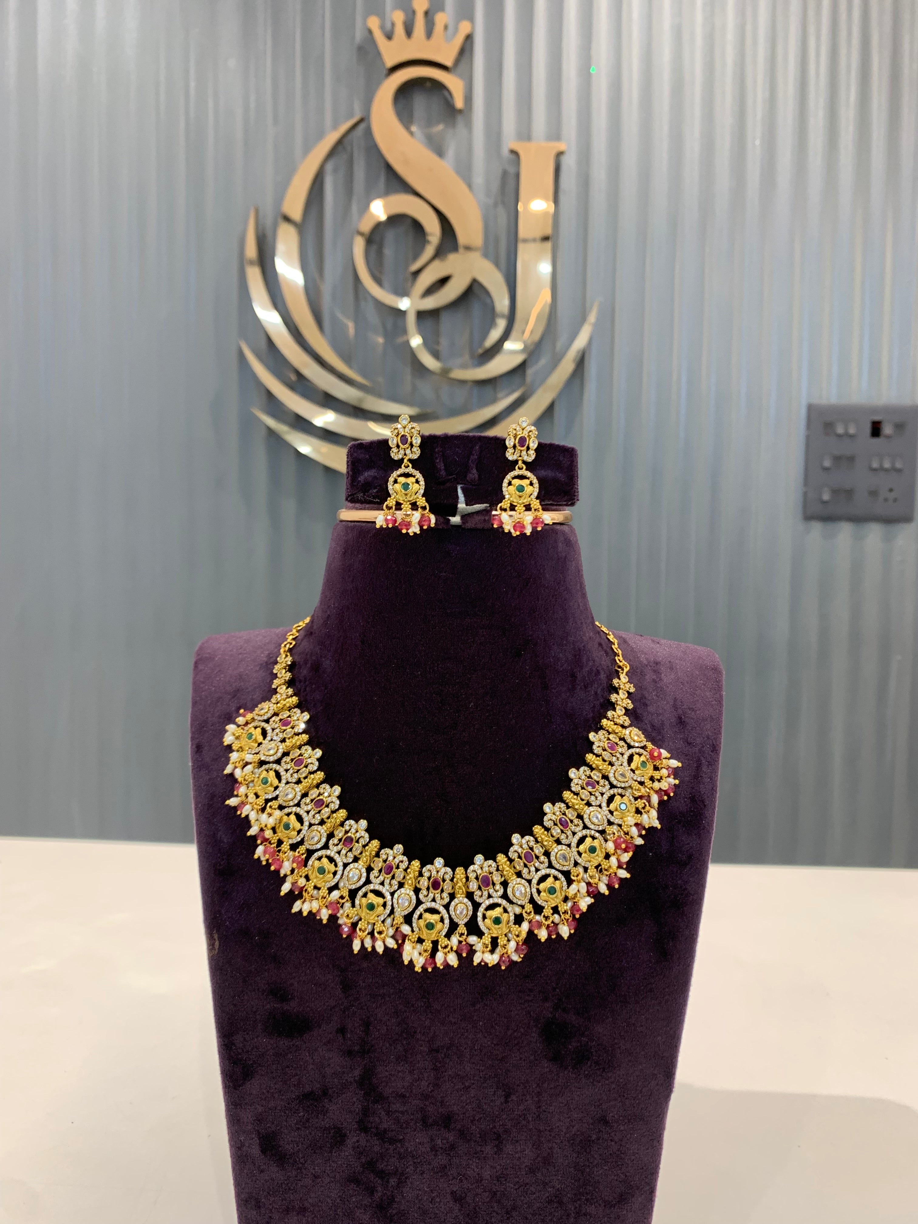 Beautiful premium  necklace
