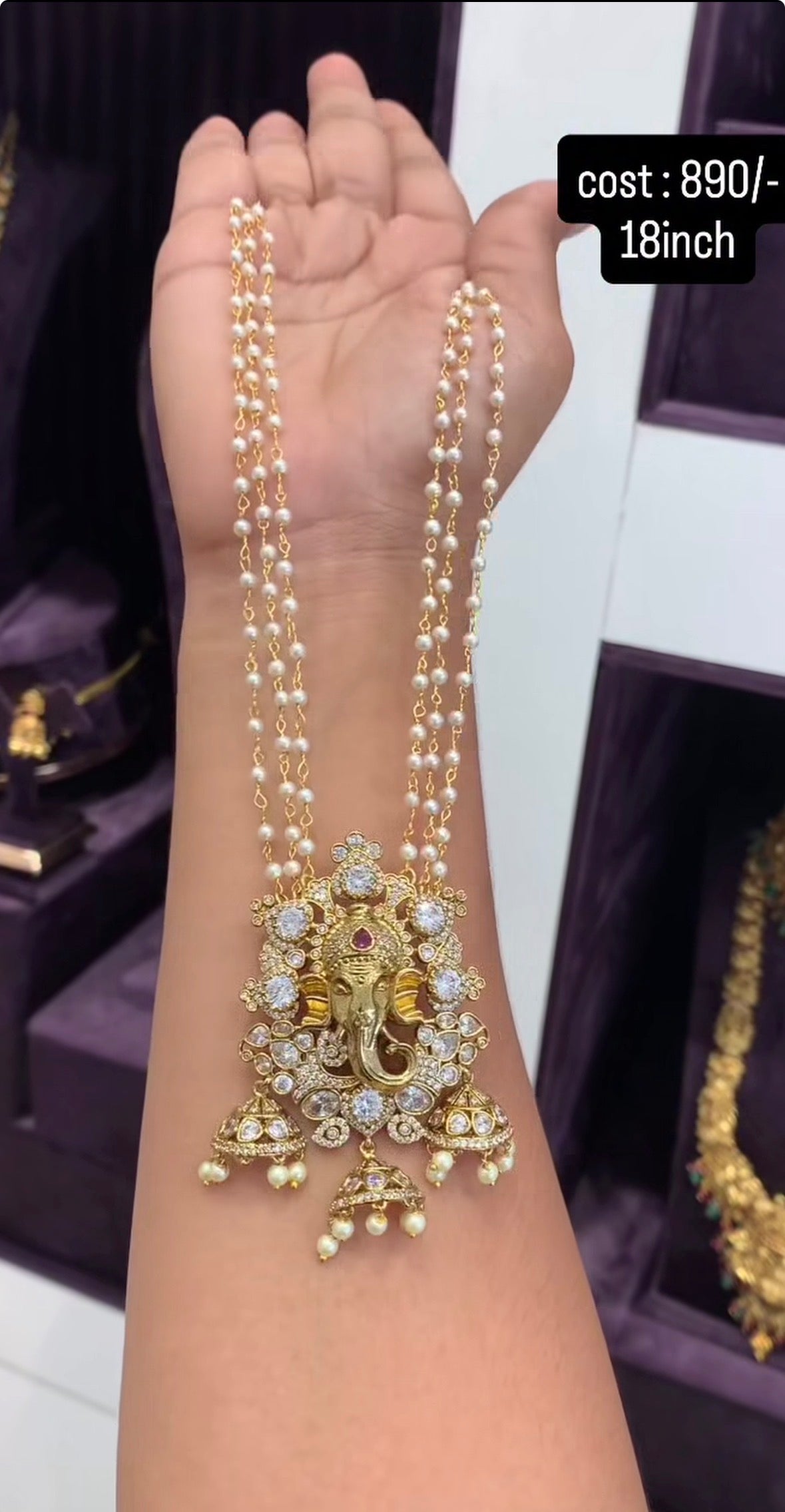 Beautiful Ganesh Pendent with Pearls Chains