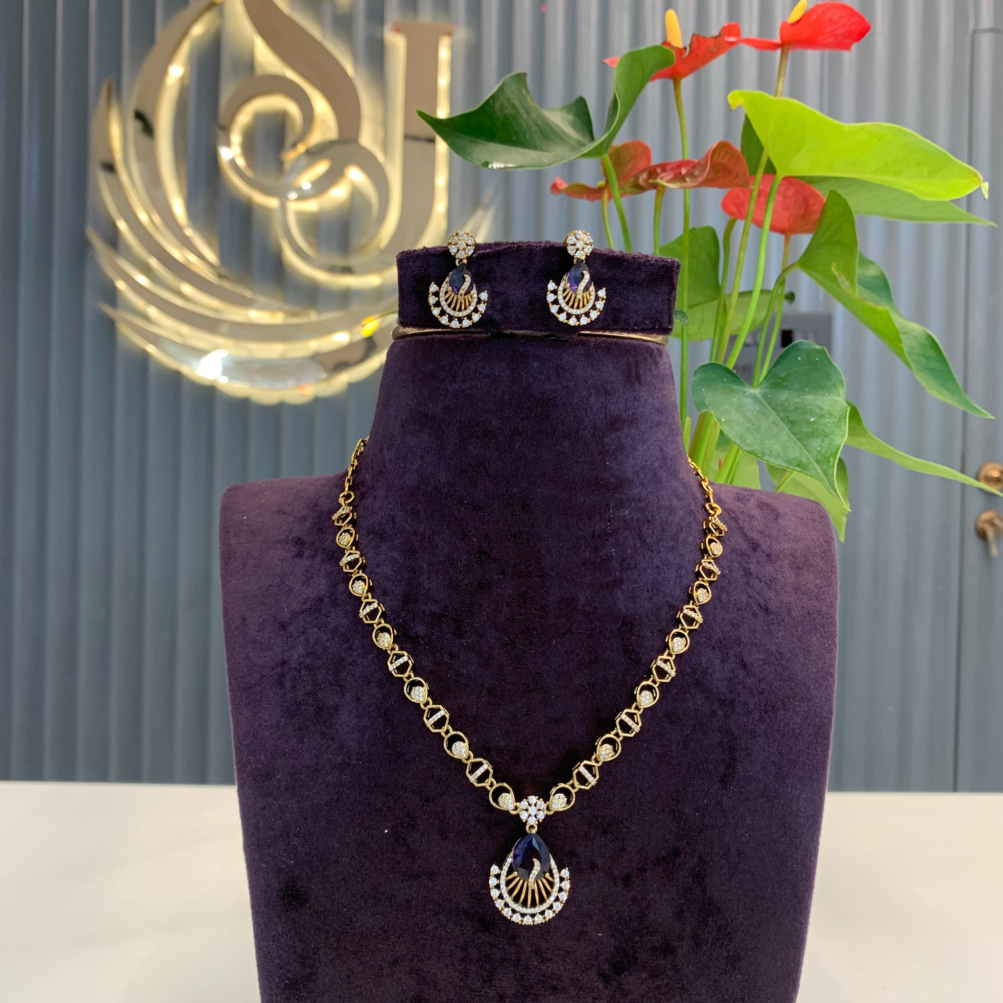 Simple cute necklace