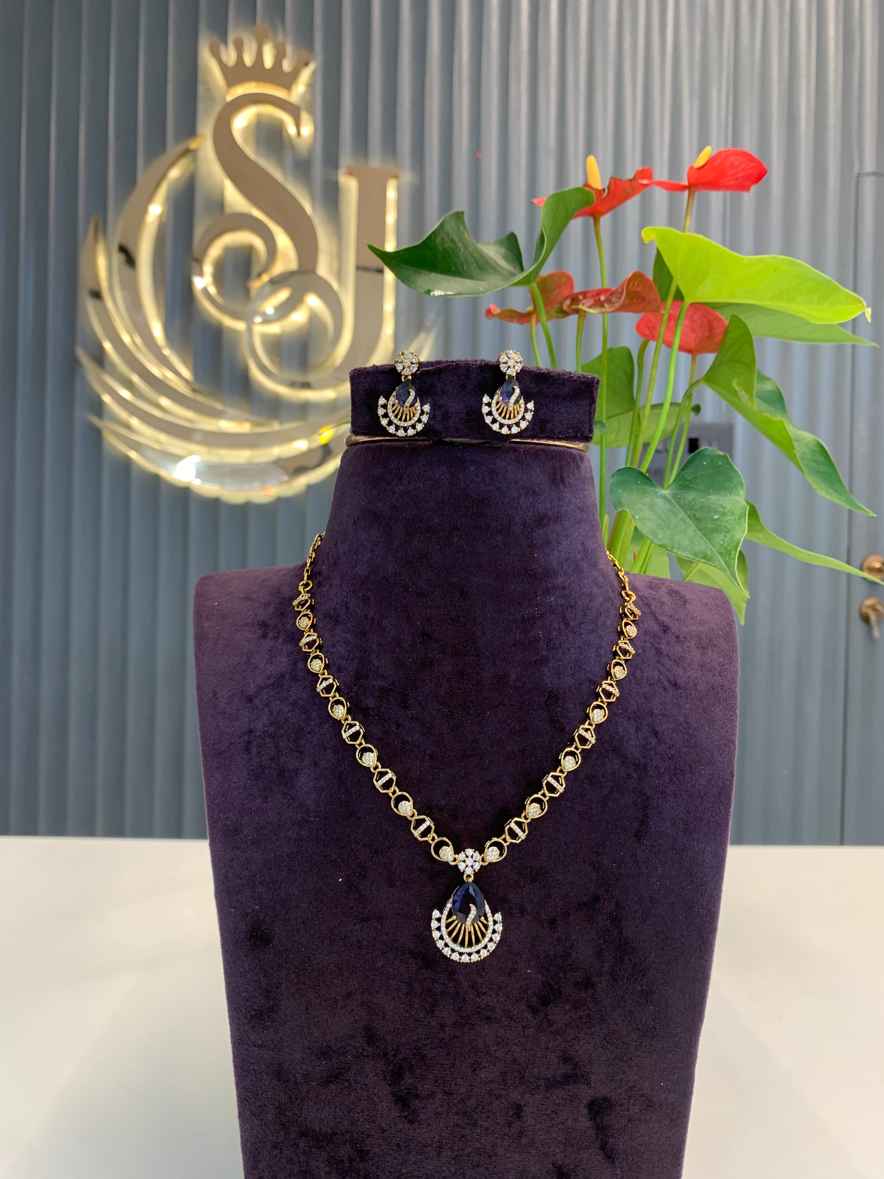 Simple cute necklace