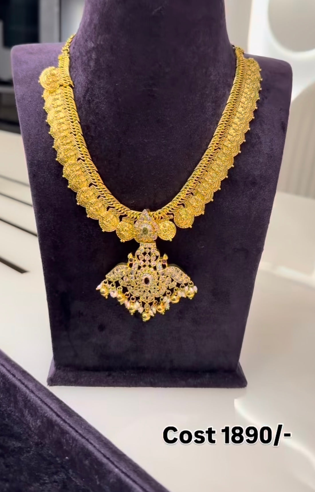 Beautiful Kasula Necklace With Removable Locket